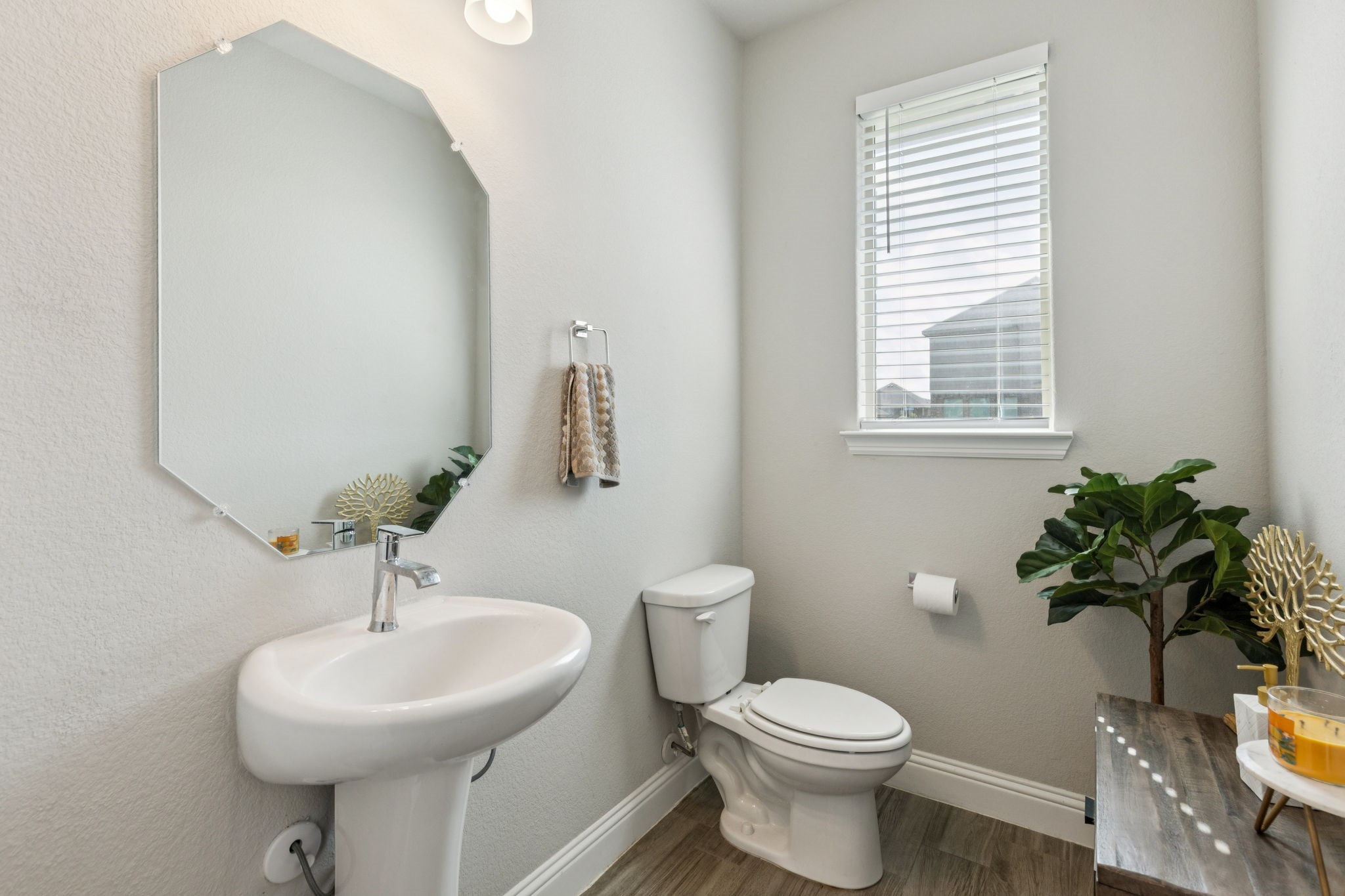 622 Summer Grove Drive, Midlothian, TX, 76065