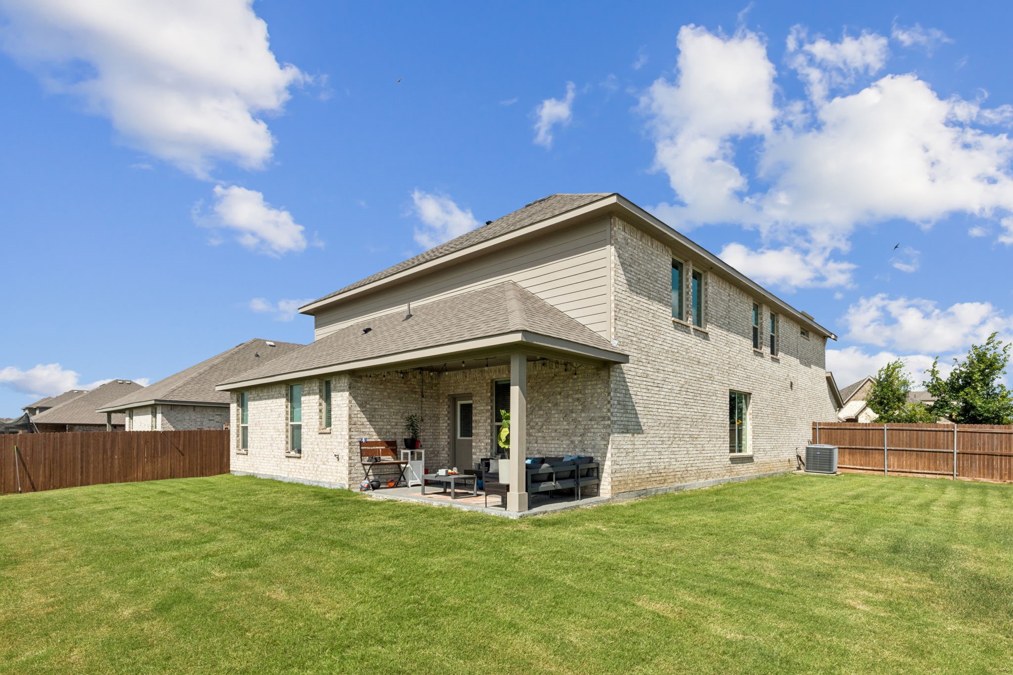 622 Summer Grove Drive, Midlothian, TX, 76065