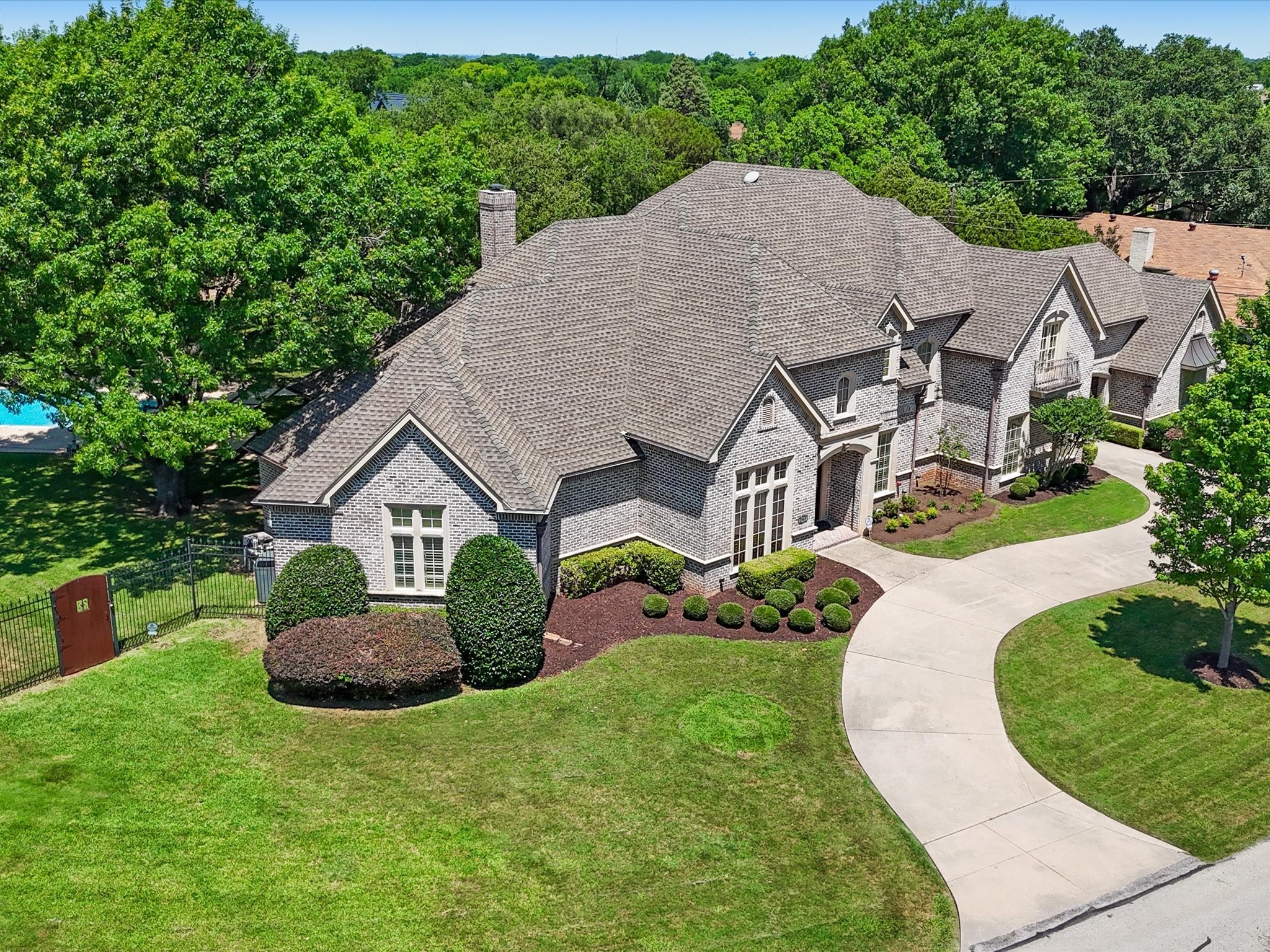 2965 S Sunbeck Circle, Farmers Branch, TX, 75234