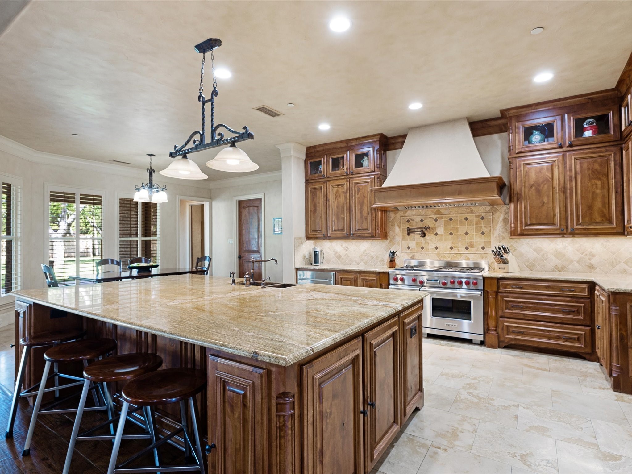 2965 S Sunbeck Circle, Farmers Branch, TX, 75234