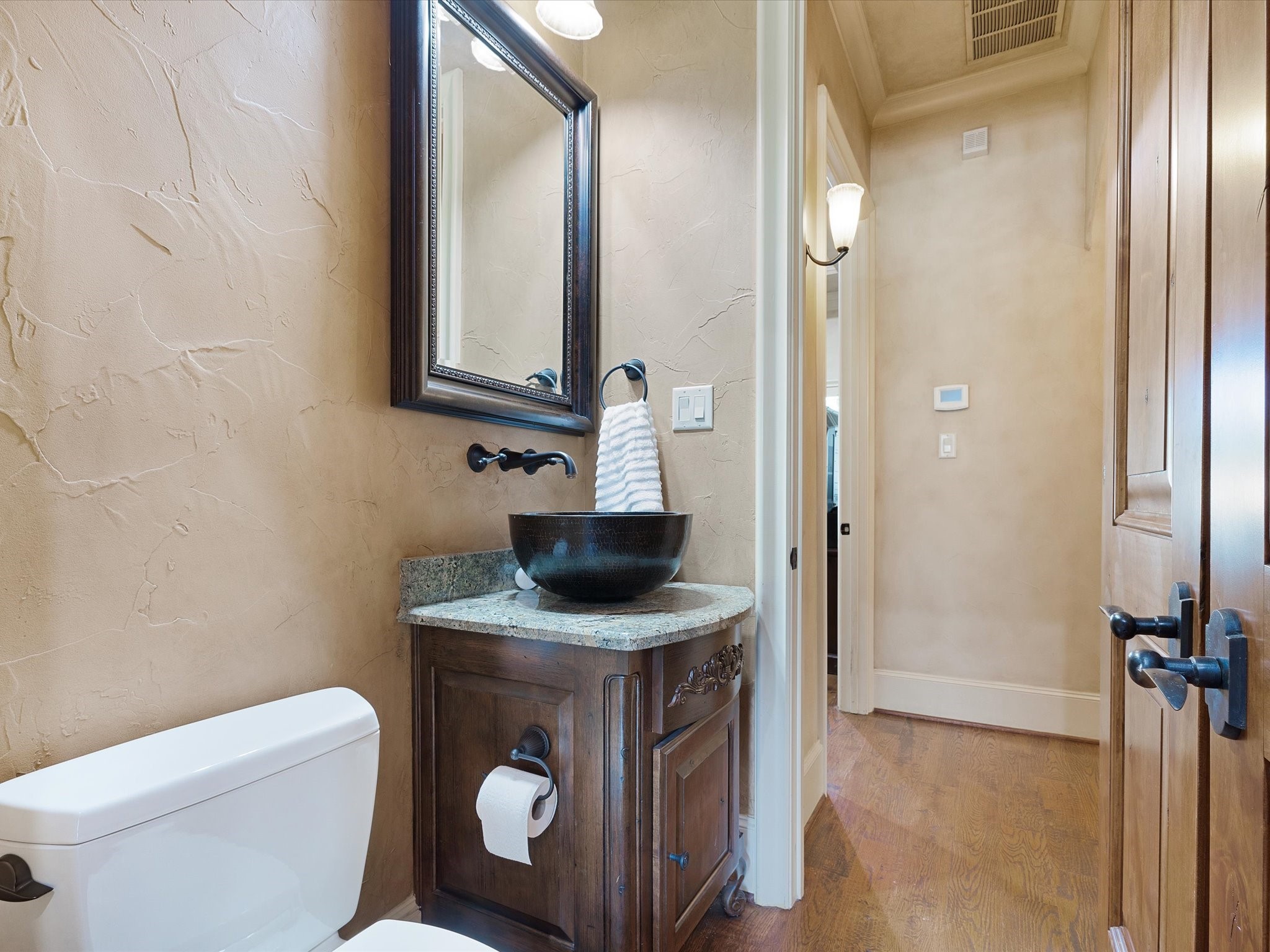 2965 S Sunbeck Circle, Farmers Branch, TX, 75234