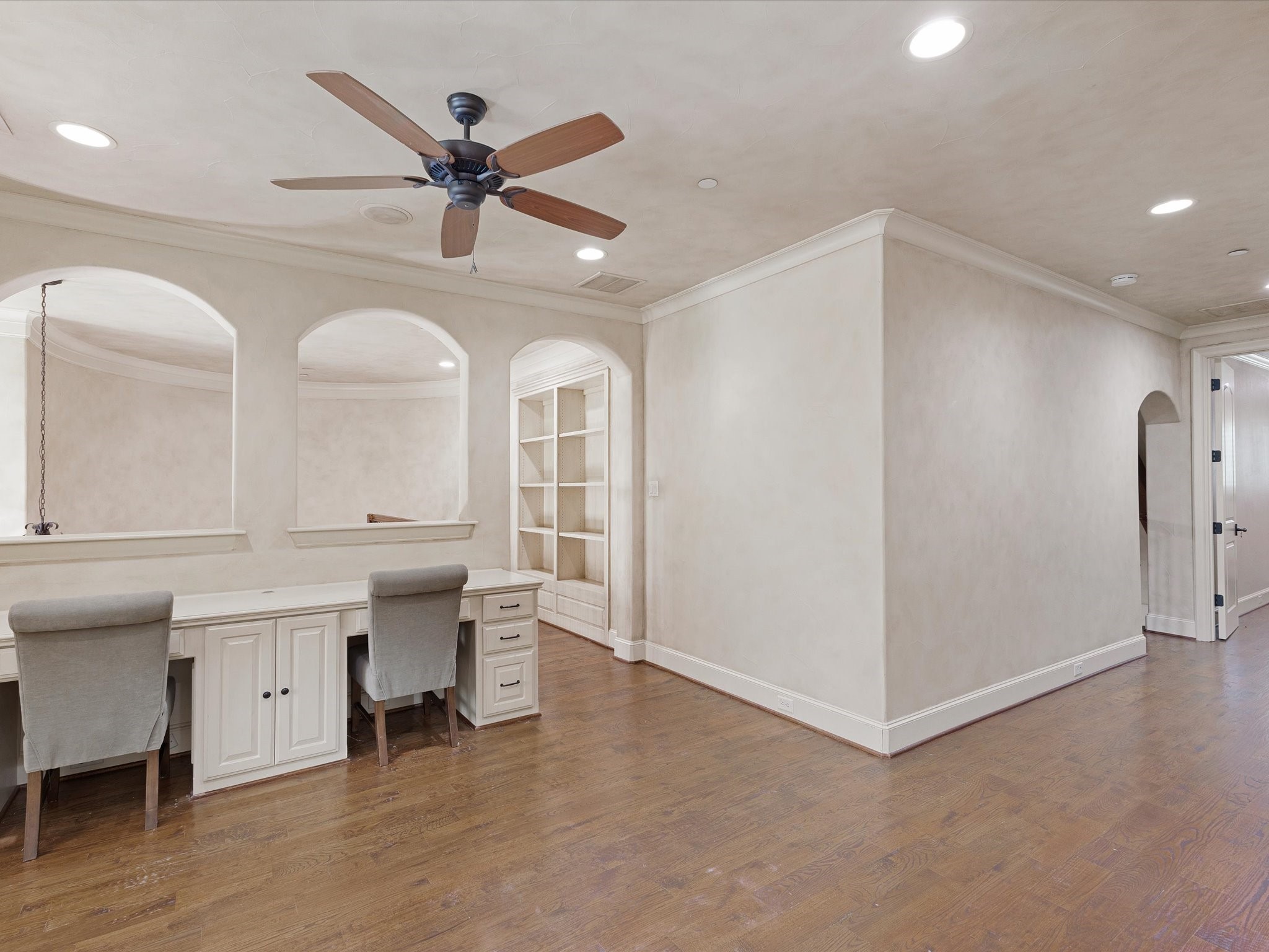 2965 S Sunbeck Circle, Farmers Branch, TX, 75234