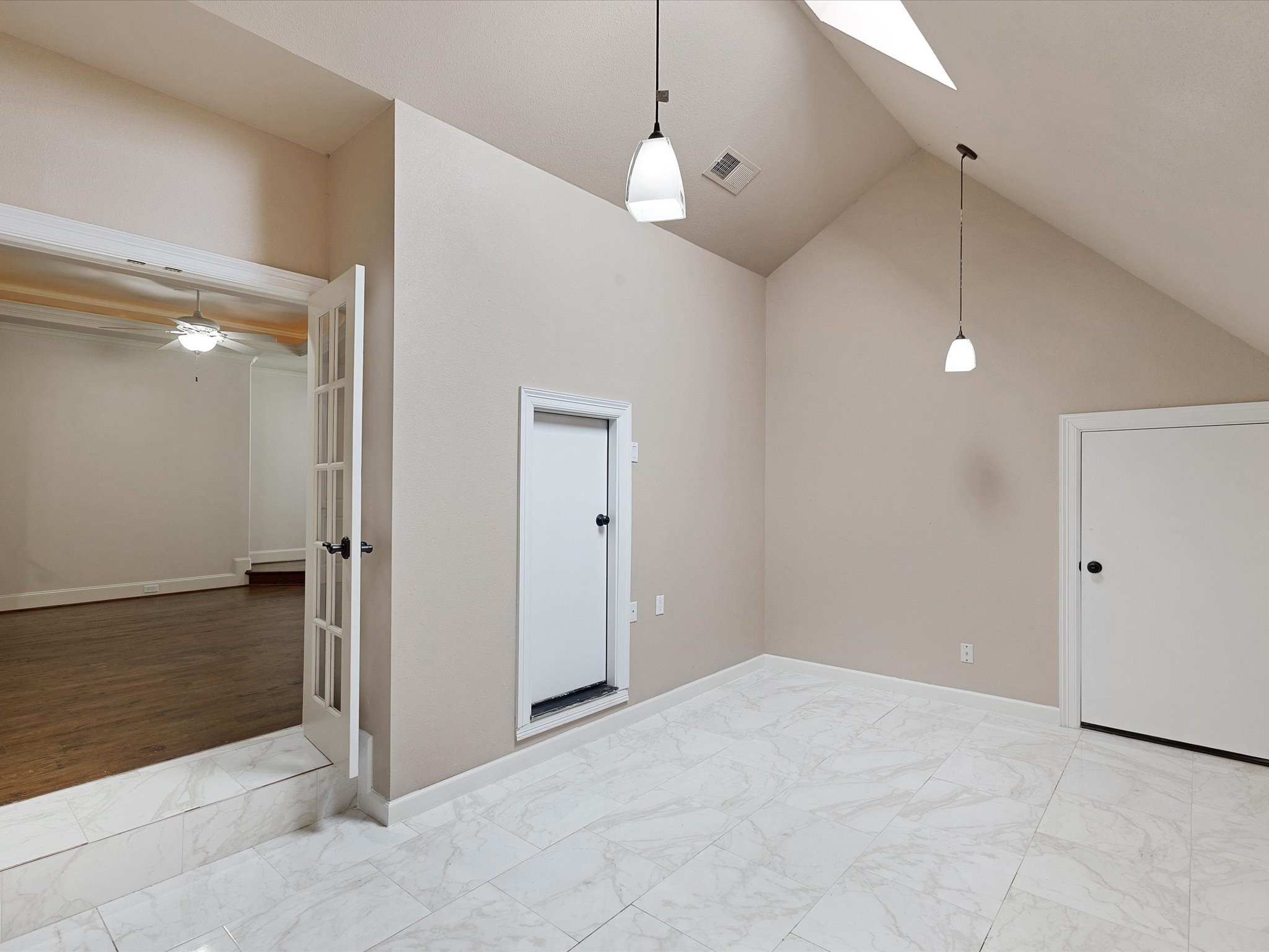 2965 S Sunbeck Circle, Farmers Branch, TX, 75234