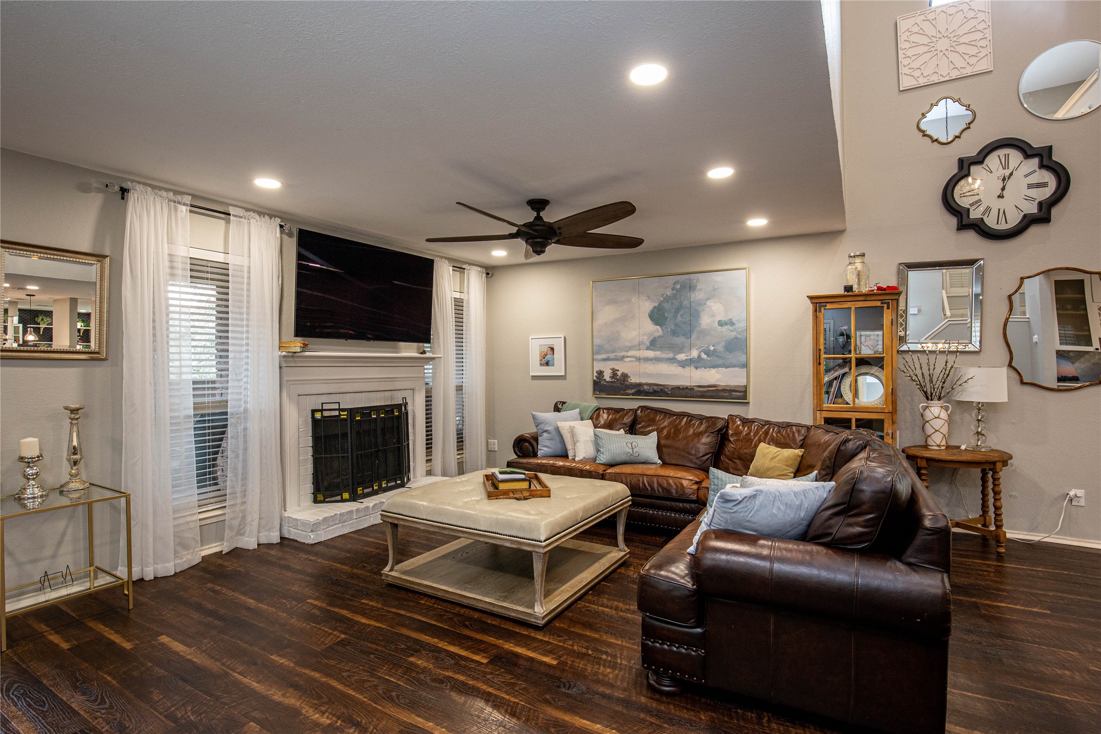 Property photo 02 of 135 Pleasant Grove Lane, Waco, TX 76712 | MLS #21156080