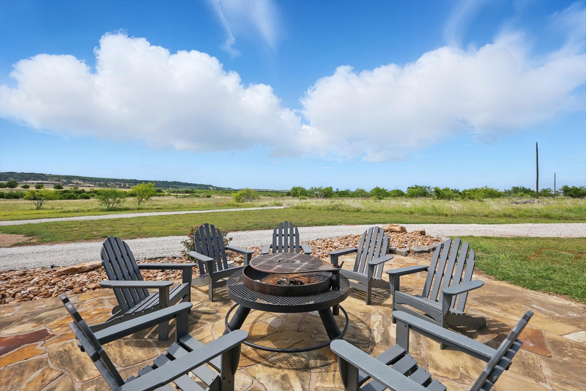 186 W Hells Gate Drive, Strawn, TX, 76475