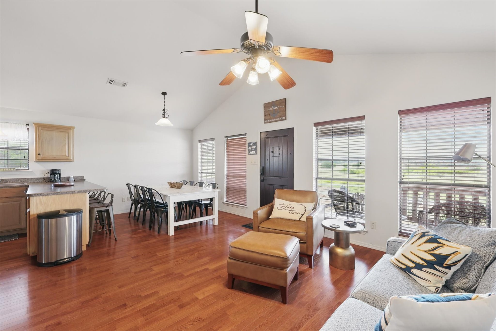 186 W Hells Gate Drive, Strawn, TX, 76475