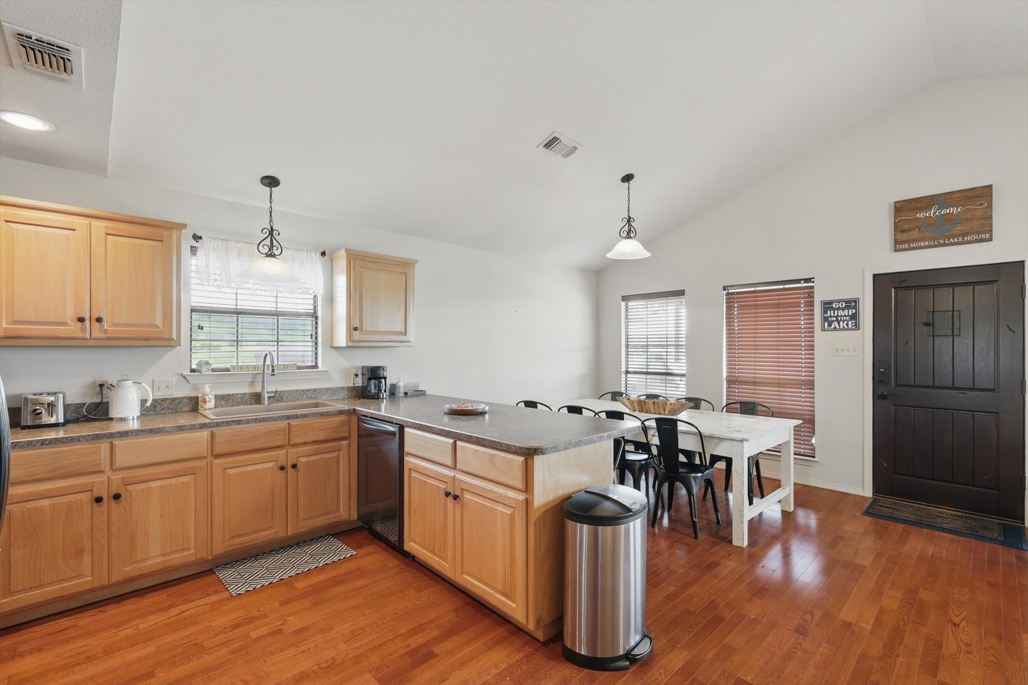 186 W Hells Gate Drive, Strawn, TX, 76475