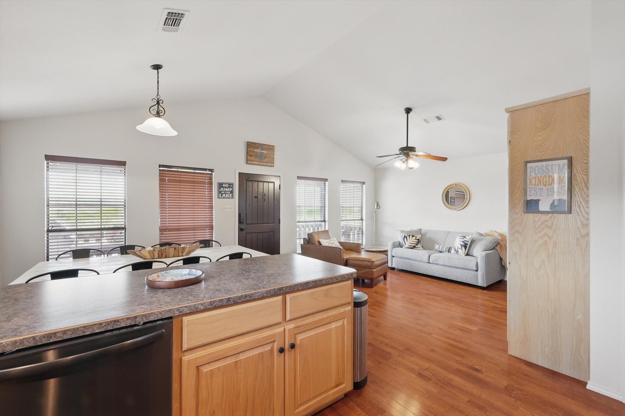 186 W Hells Gate Drive, Strawn, TX, 76475