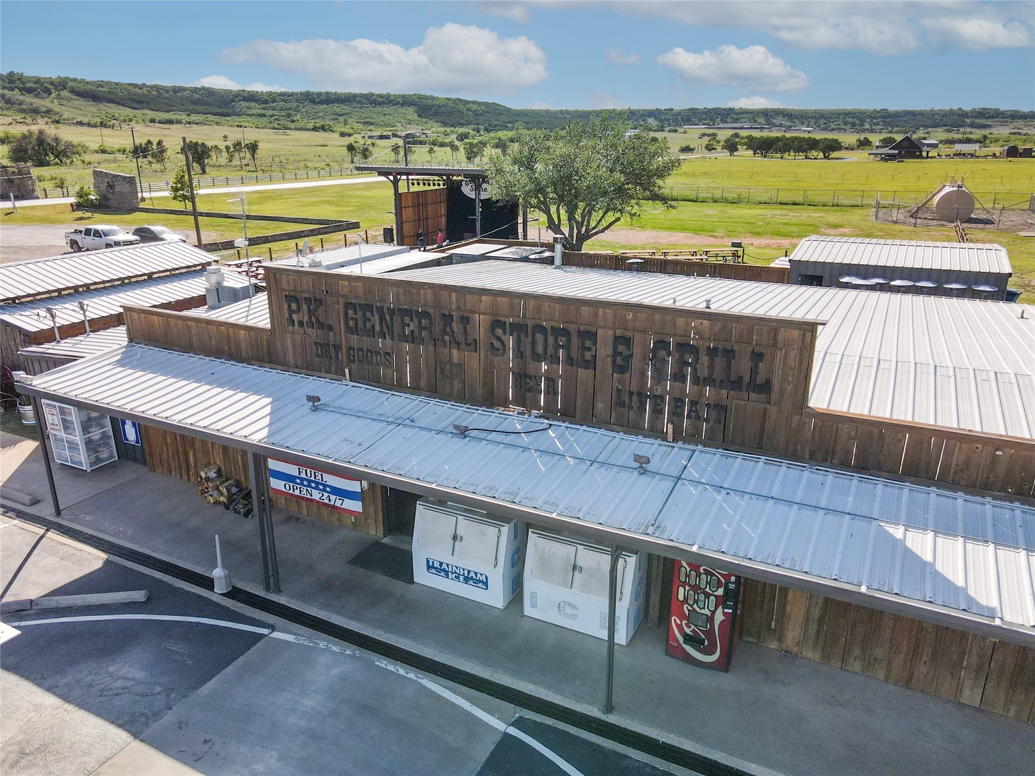 186 W Hells Gate Drive, Strawn, TX, 76475