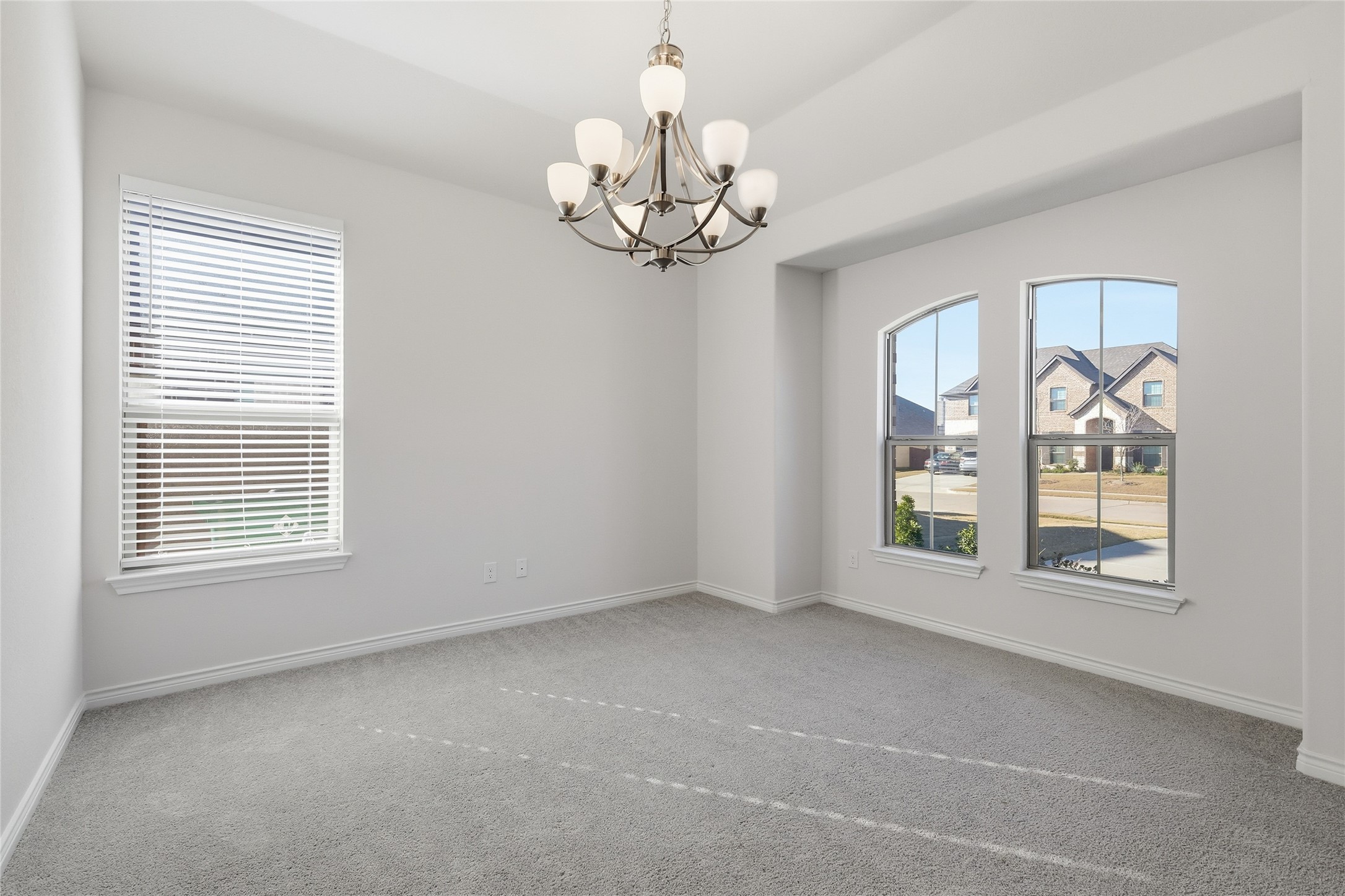112 Mockingbird Hill, Joshua, TX, 76058