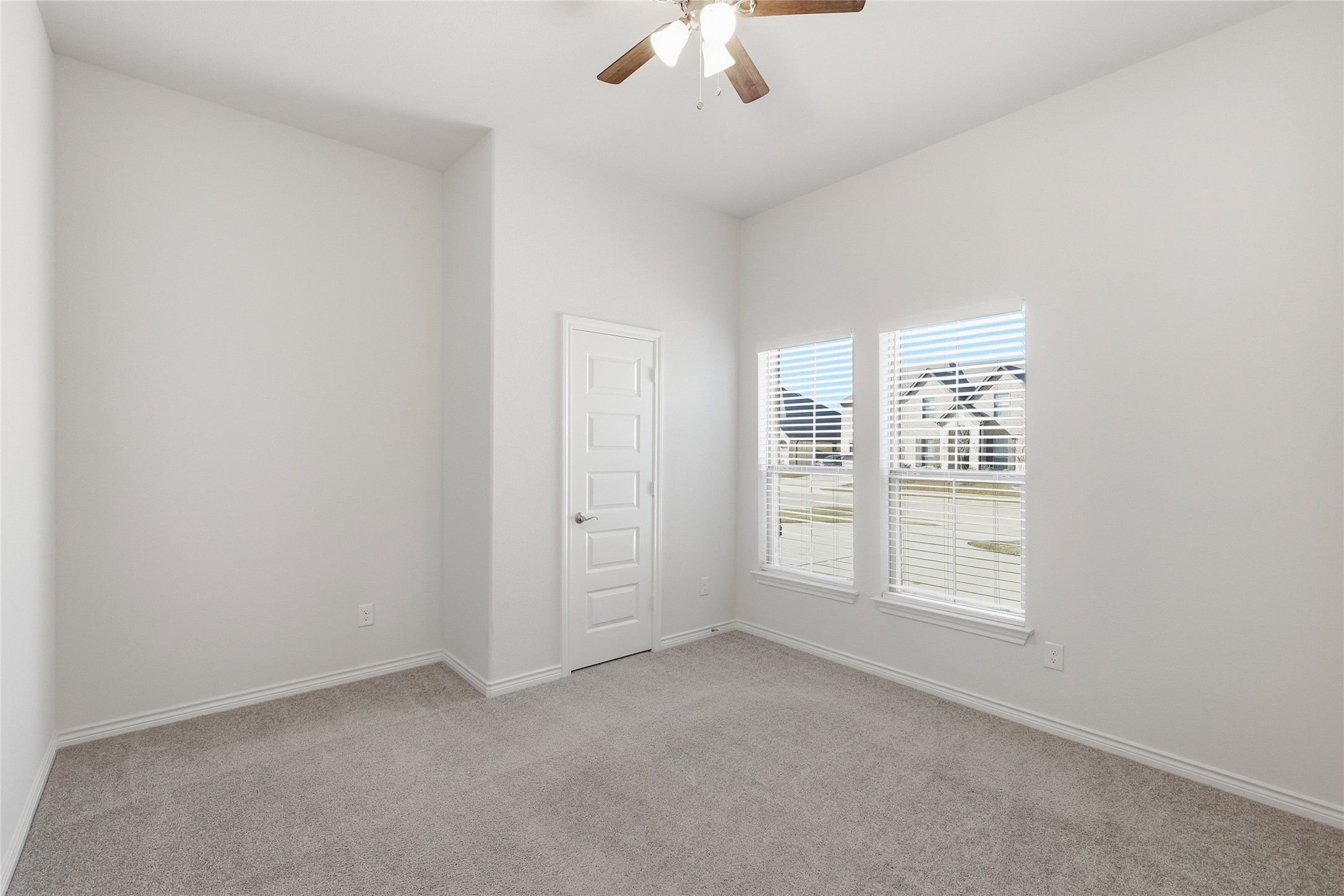 112 Mockingbird Hill, Joshua, TX, 76058