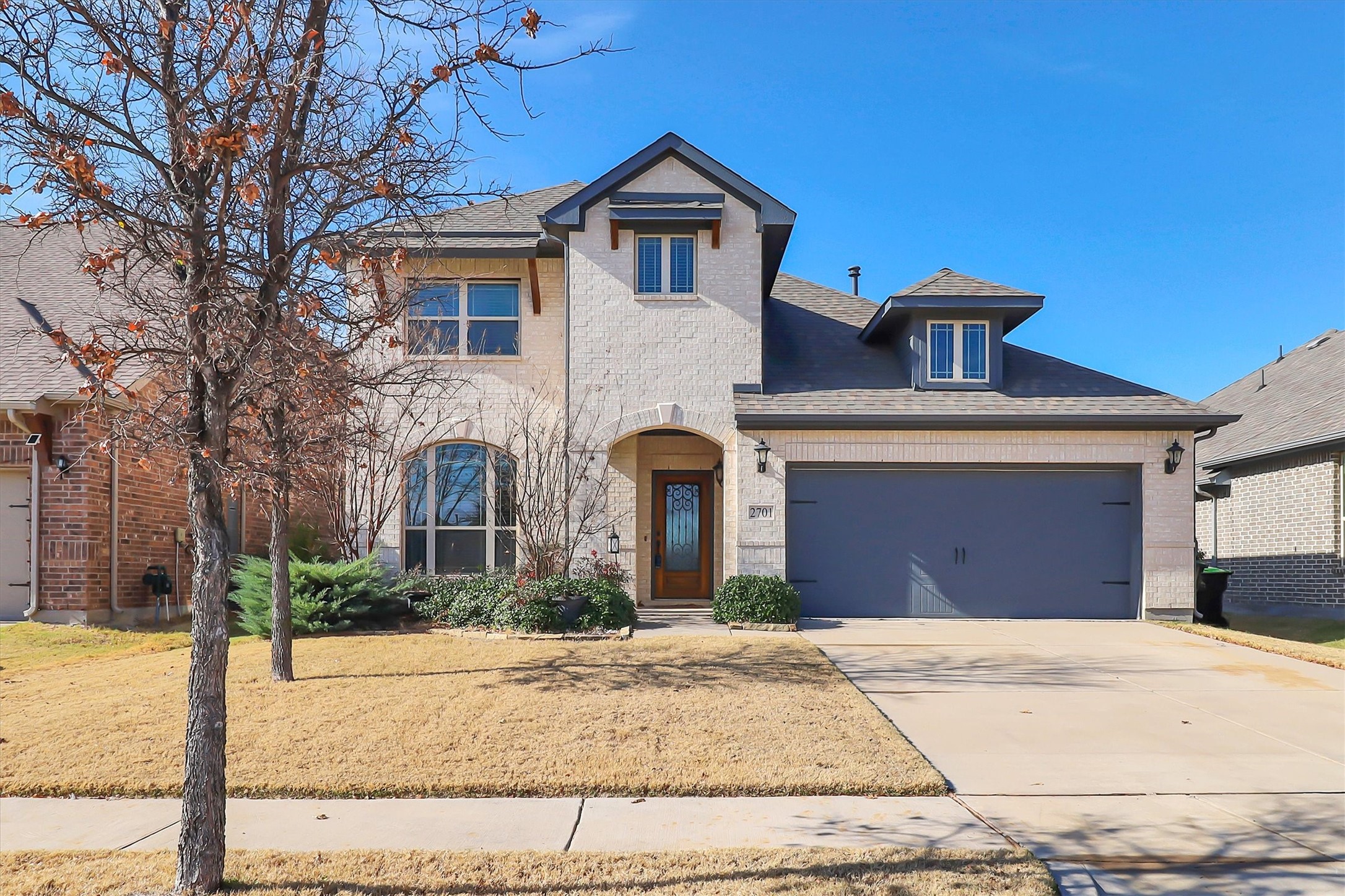 Property photo 01 of 2701 Upland Trail Lane, Aubrey, TX 76227 | MLS #21156479
