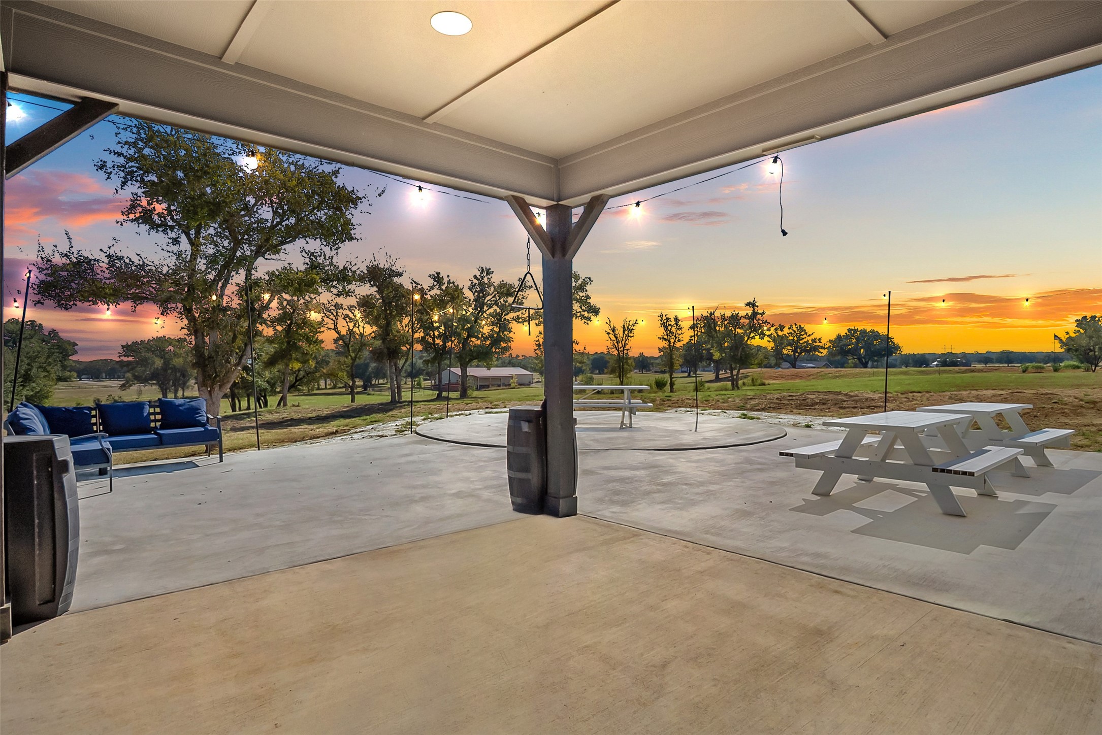 805 Carter Lane, Santo, TX, 76472