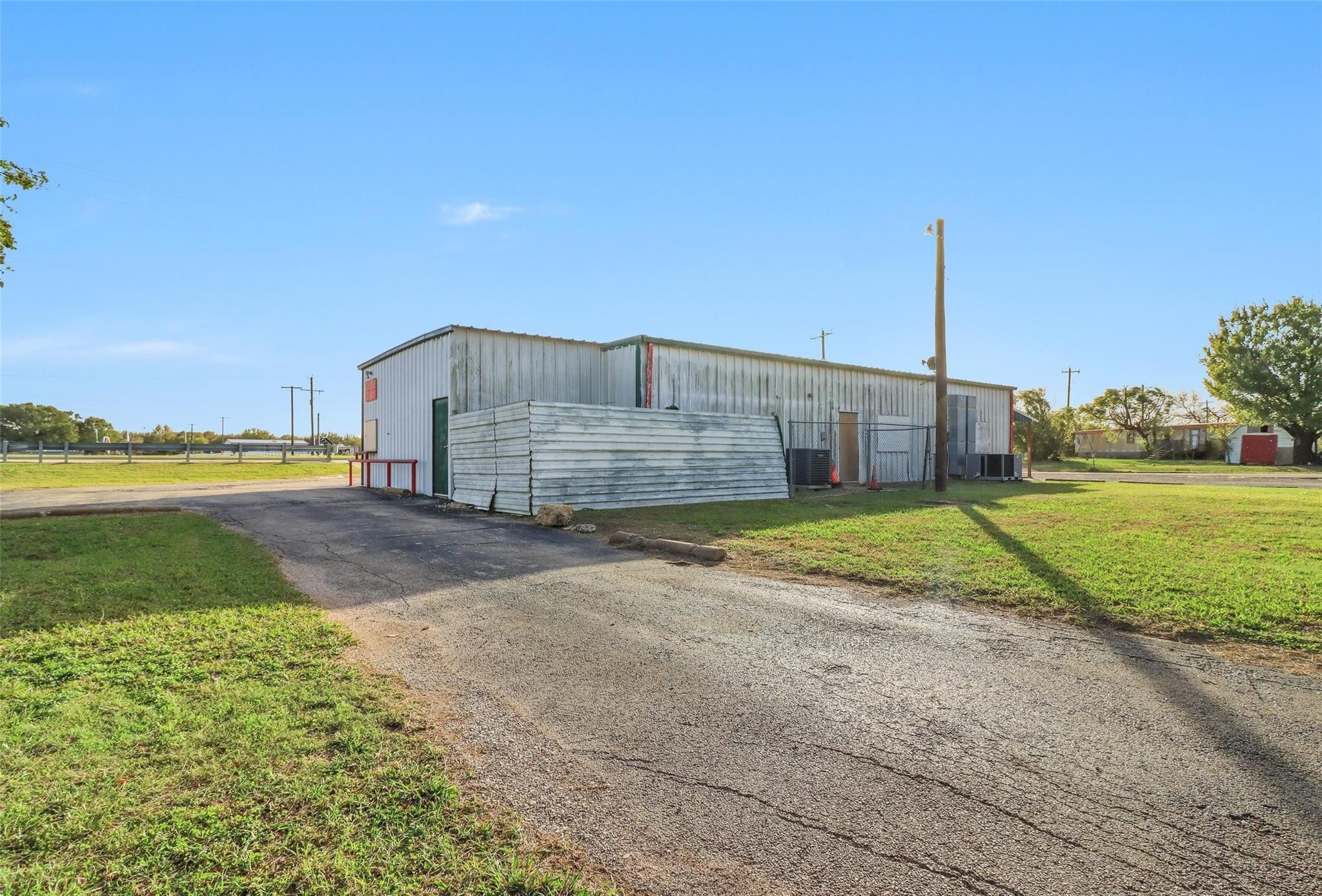 Property photo 03 of MLS #21156876 | MLS #21156876