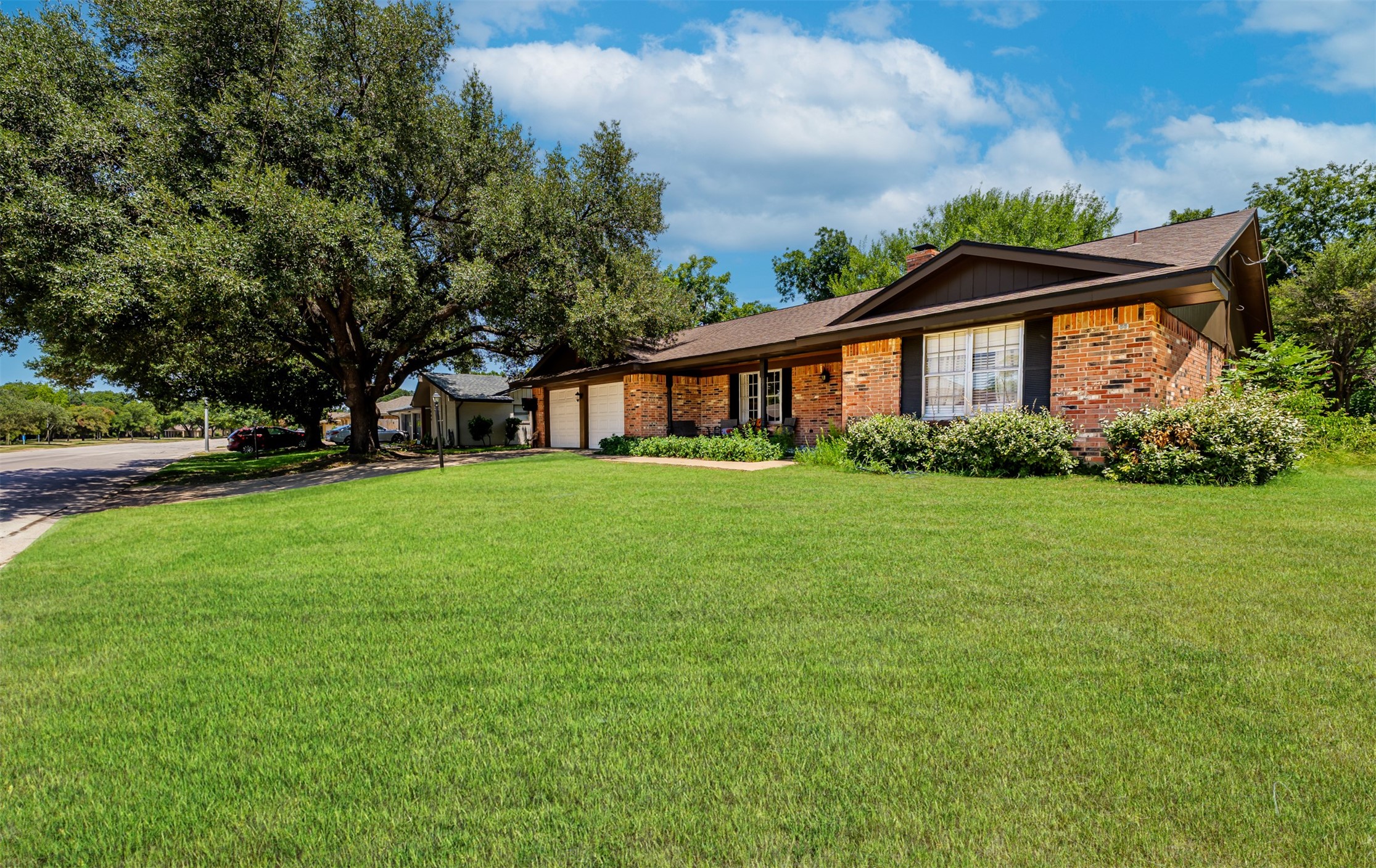 5013 South Drive, Fort Worth, TX, 76132