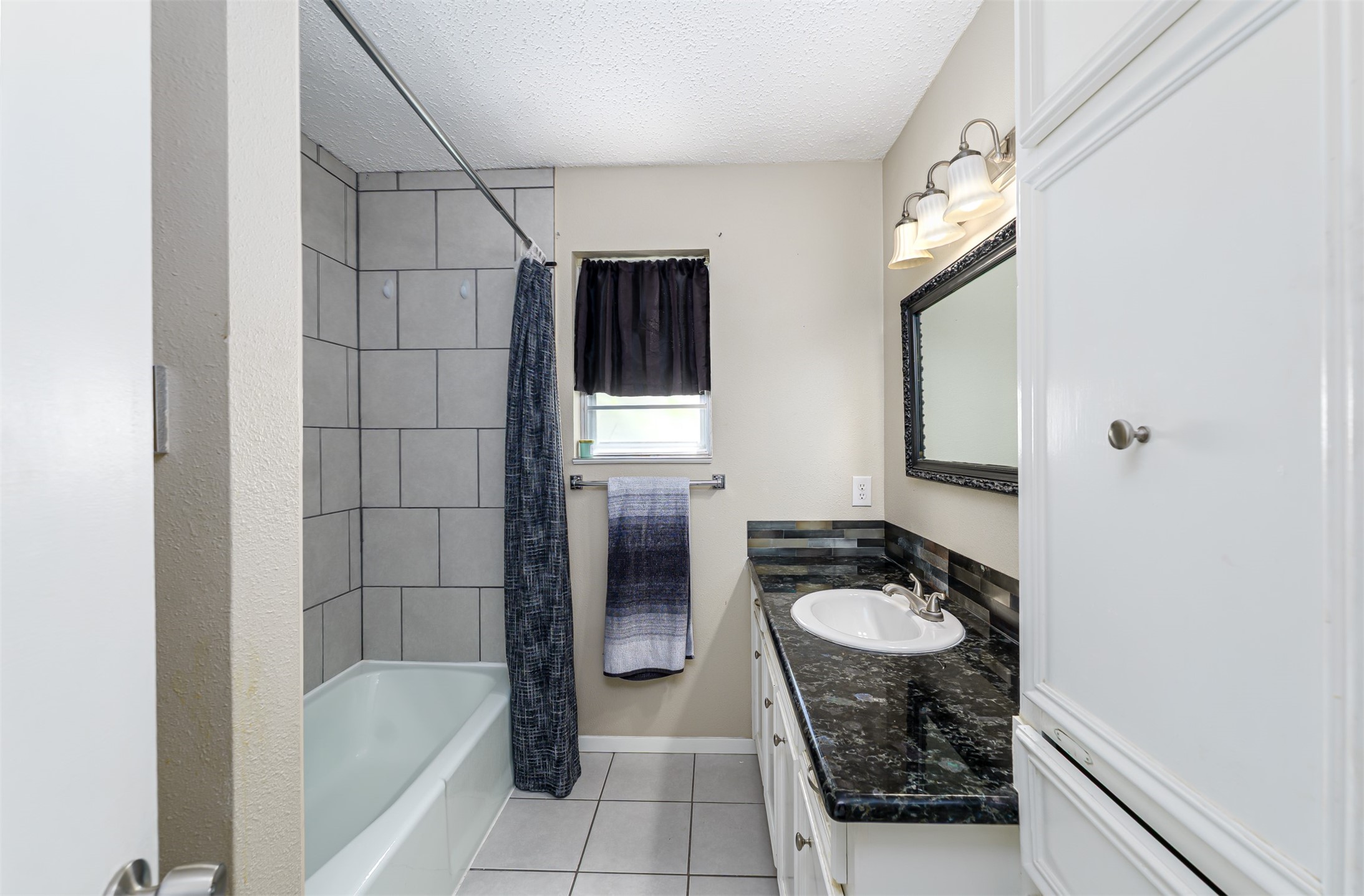 5013 South Drive, Fort Worth, TX, 76132