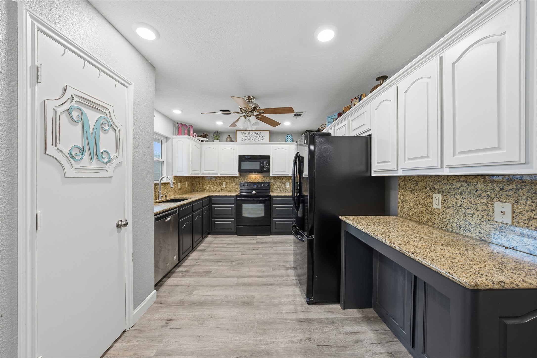 111 Havenwood Drive, Enchanted Oaks, TX, 75156