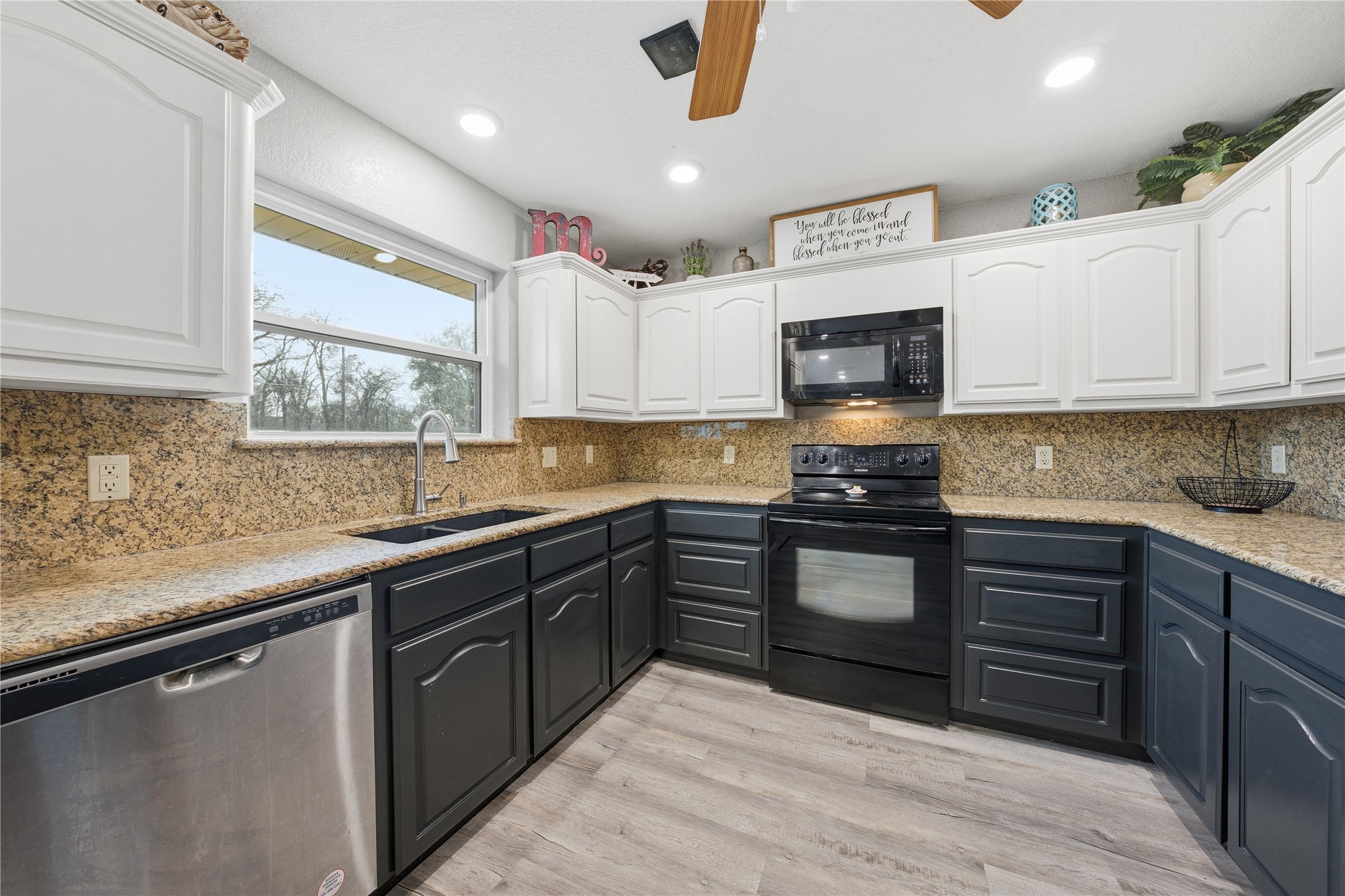 111 Havenwood Drive, Enchanted Oaks, TX, 75156