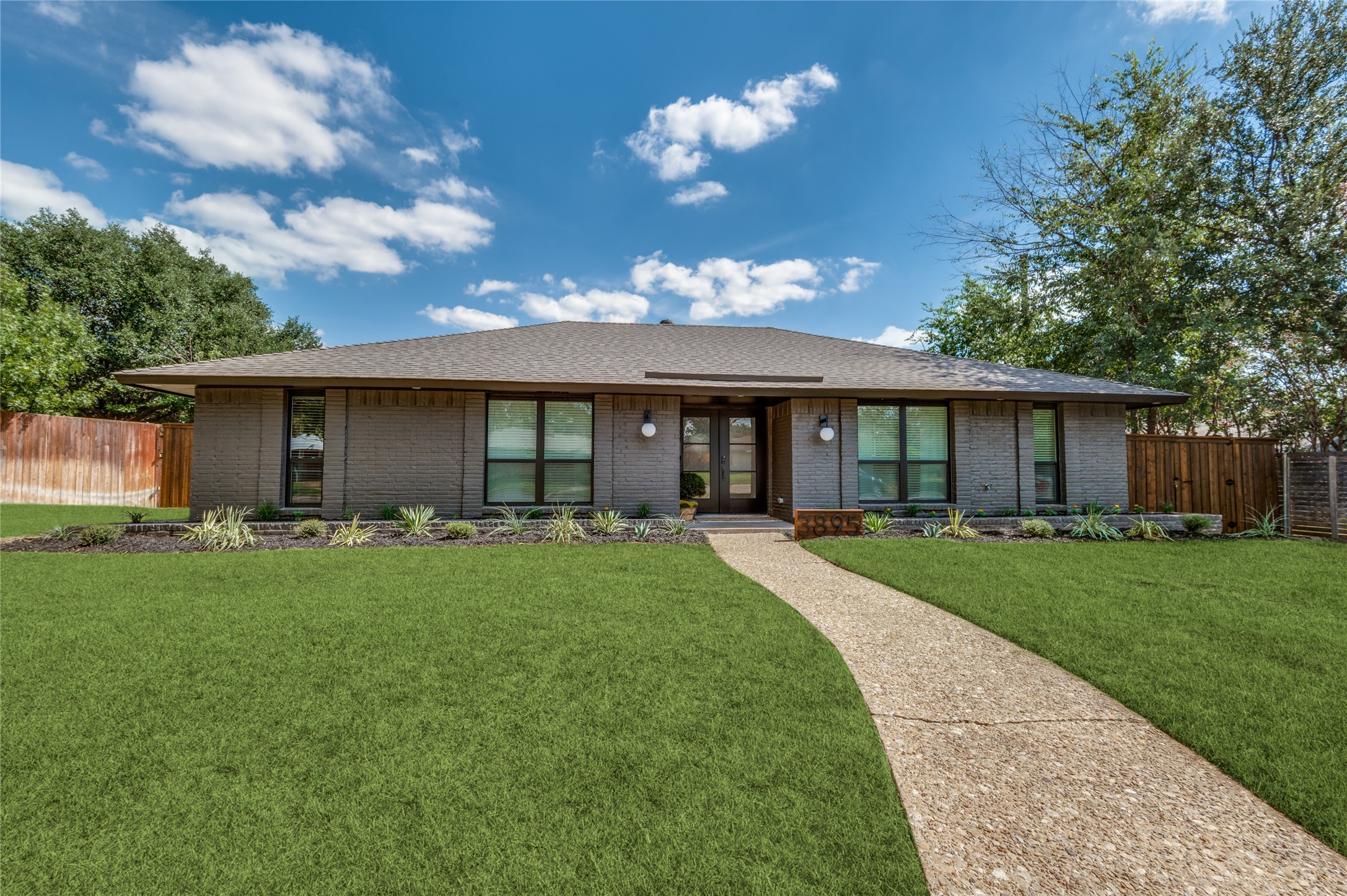 3895 Antigua Circle, Dallas, TX, 75244