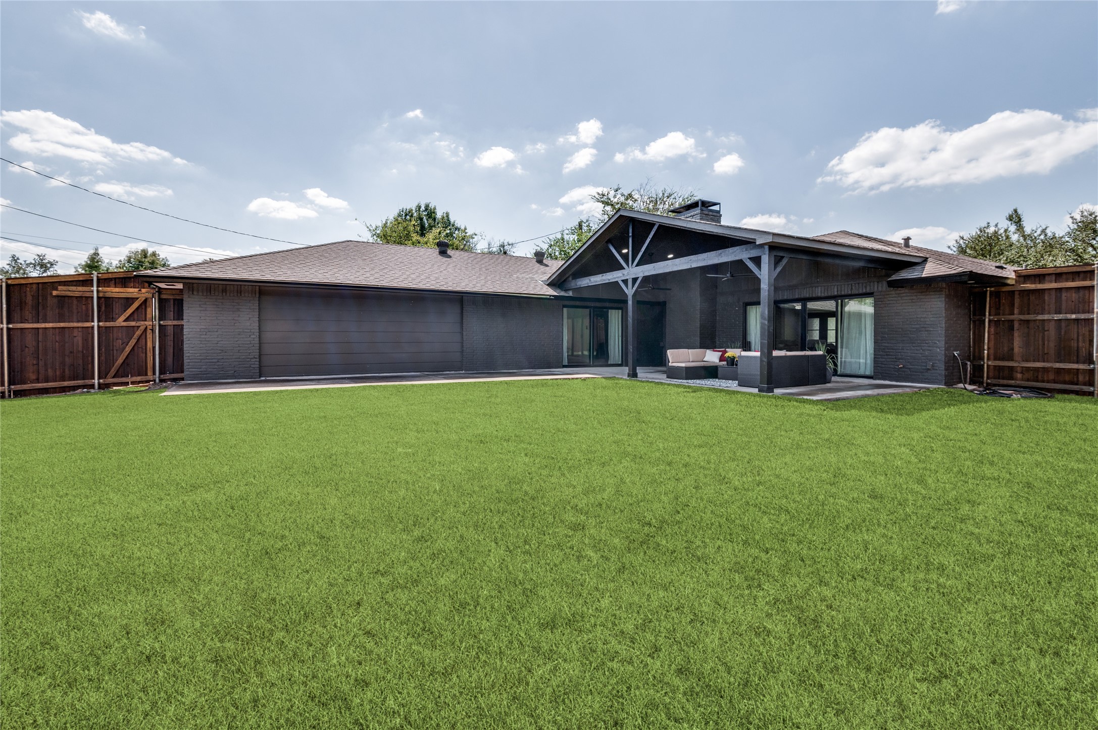 3895 Antigua Circle, Dallas, TX, 75244