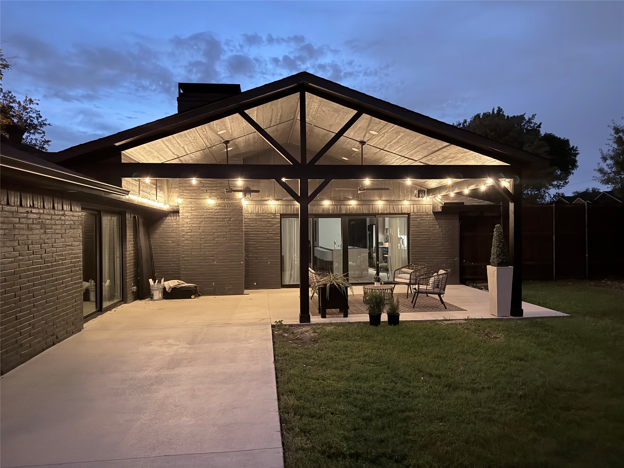 3895 Antigua Circle, Dallas, TX, 75244