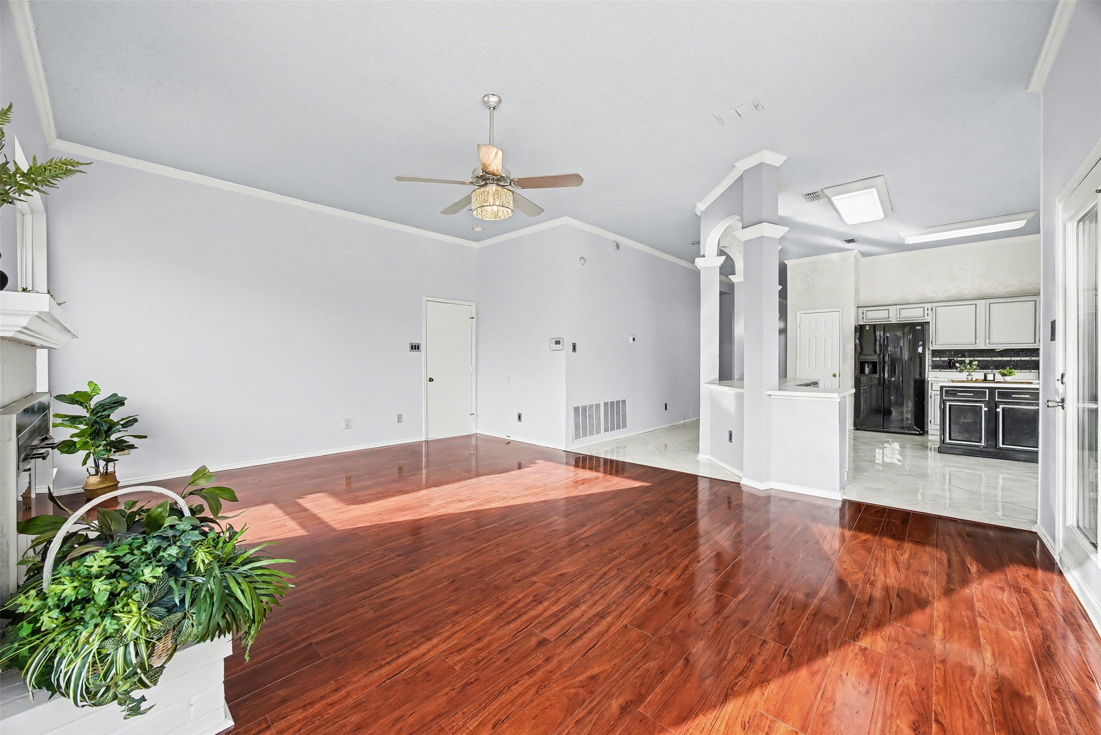 1132 Devonshire Drive, Desoto, TX, 75115