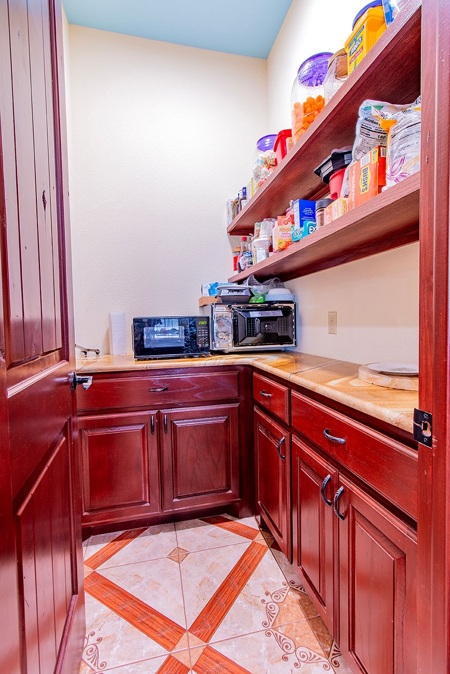 6045 Vz County Road 1110, Grand Saline, TX, 75140