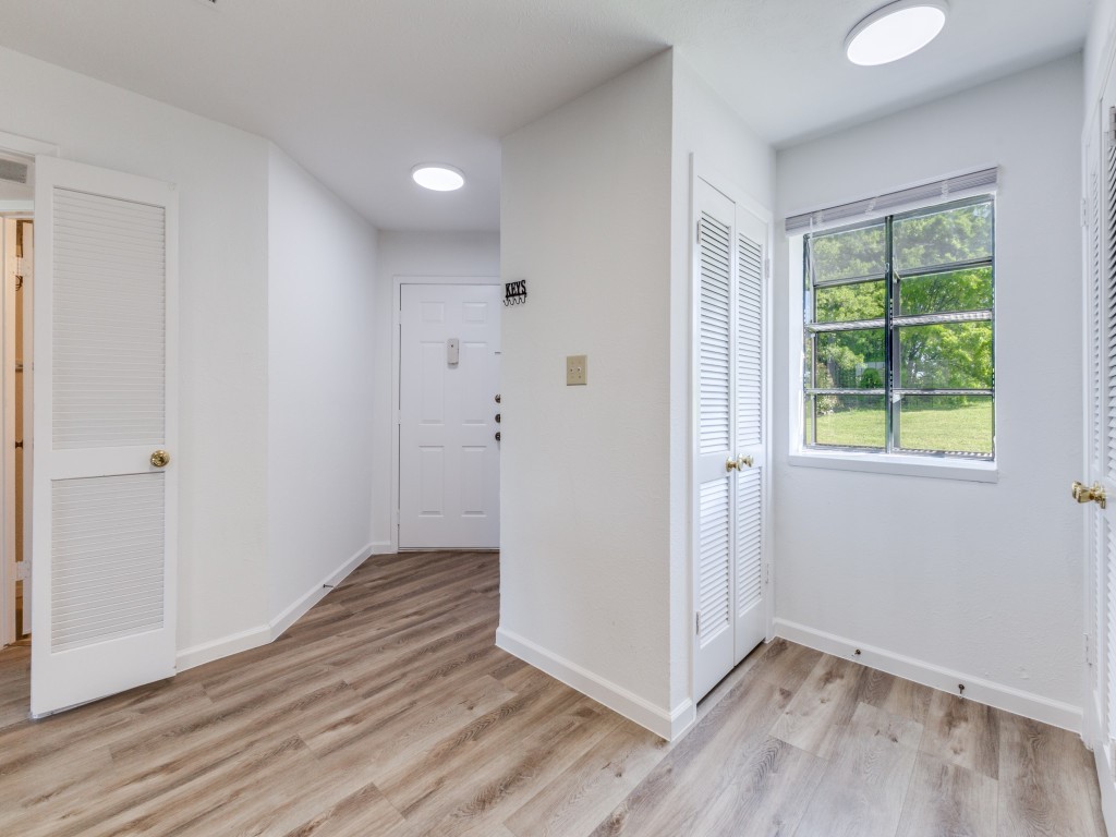 Property photo 03 of 114 Henry M Chandler Drive, Rockwall, TX 75032 | MLS #21157765