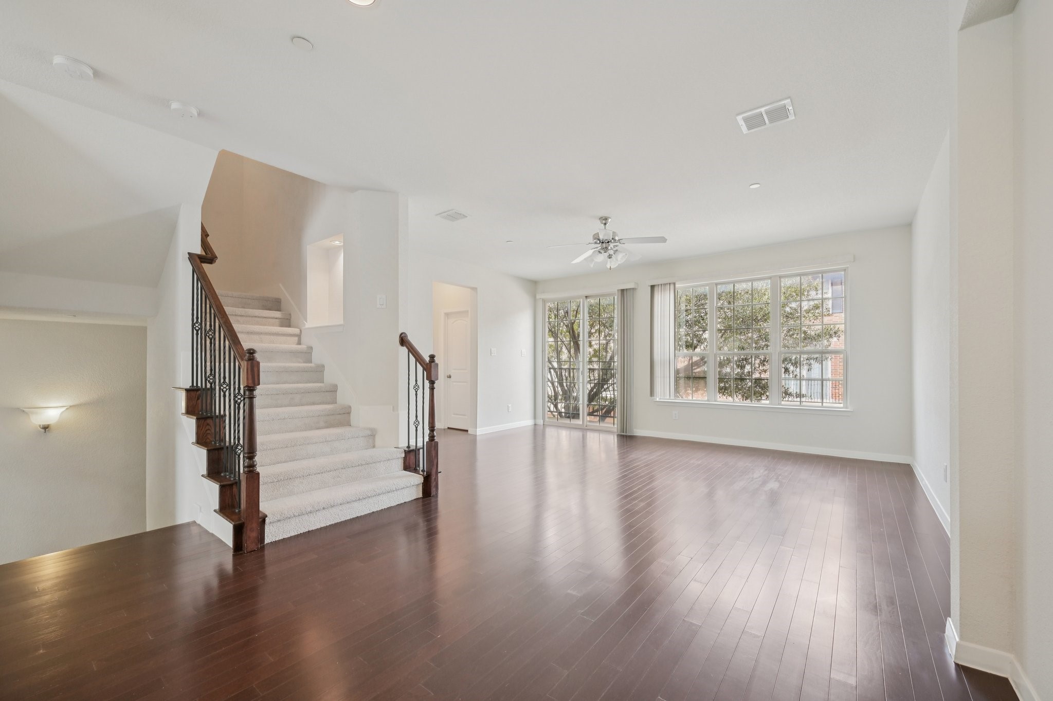 3934 Amberwood Drive, Addison, TX, 75001