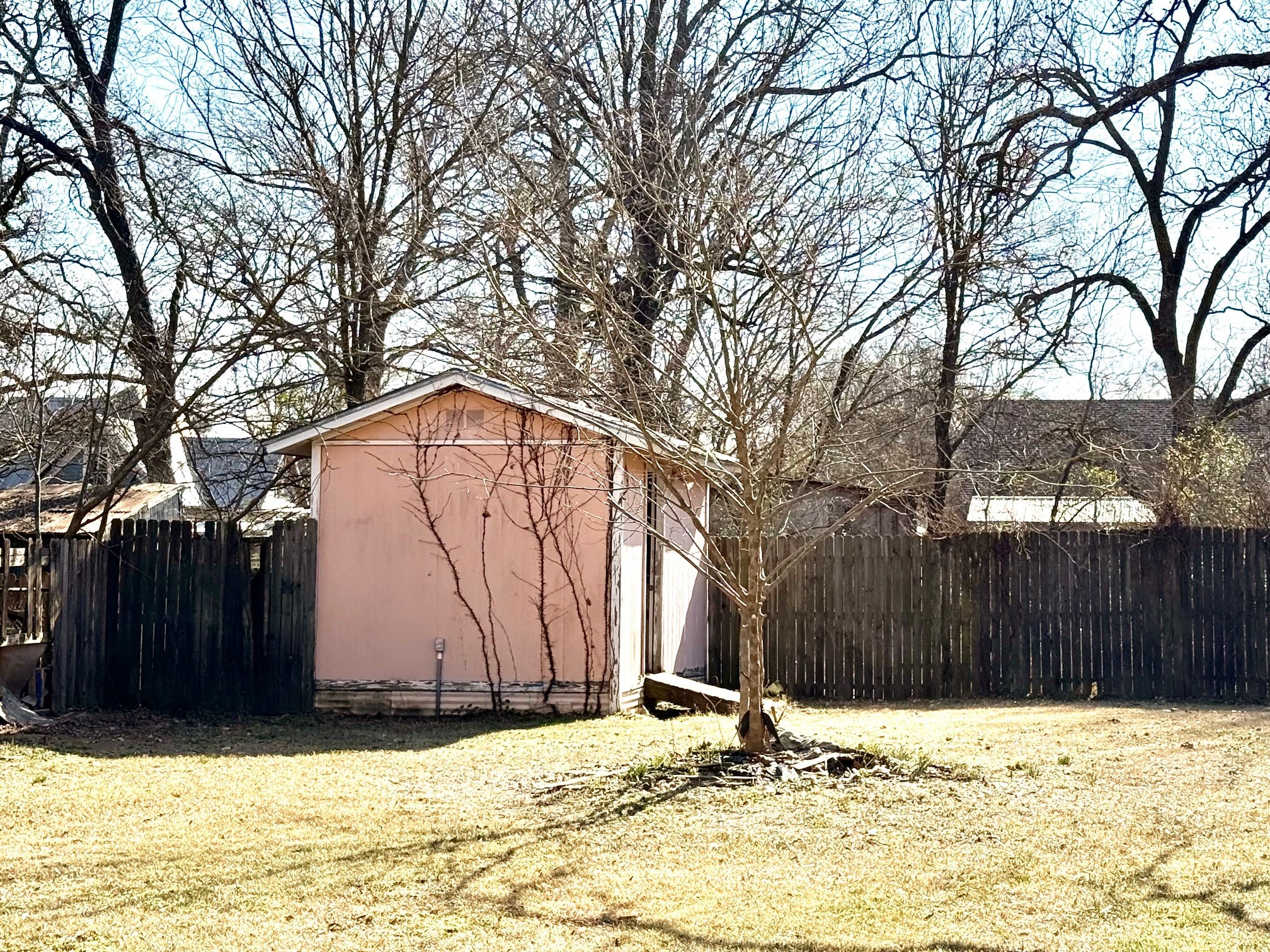 1954 E Booth Street, Paris, TX, 75460