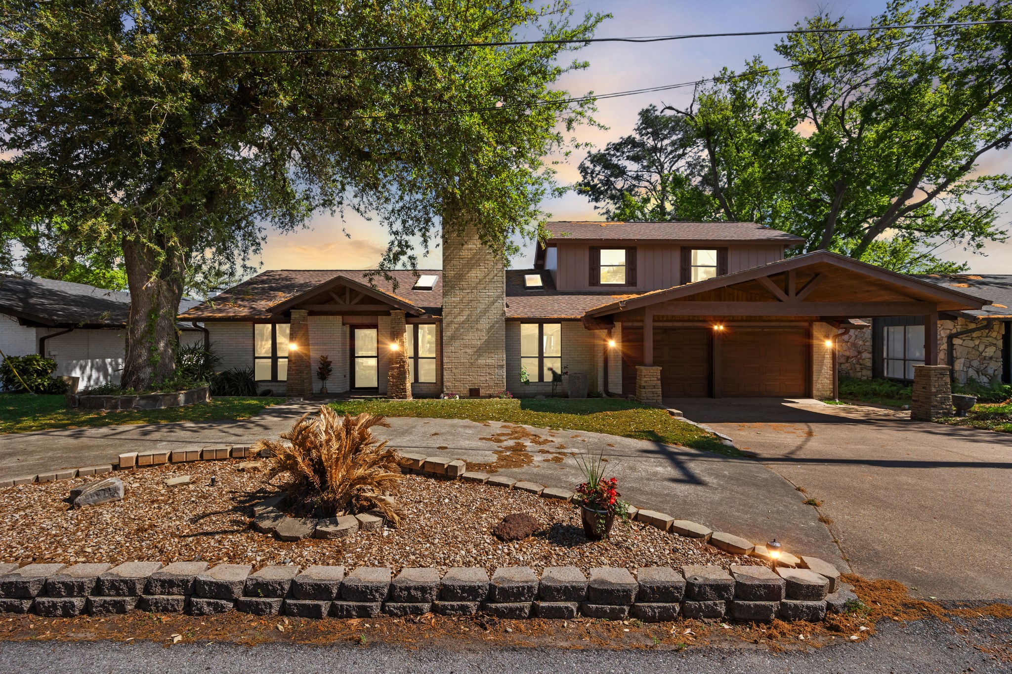 Property photo 01 of 18409 Shore Drive, Kemp, TX 75143 | MLS #21158250