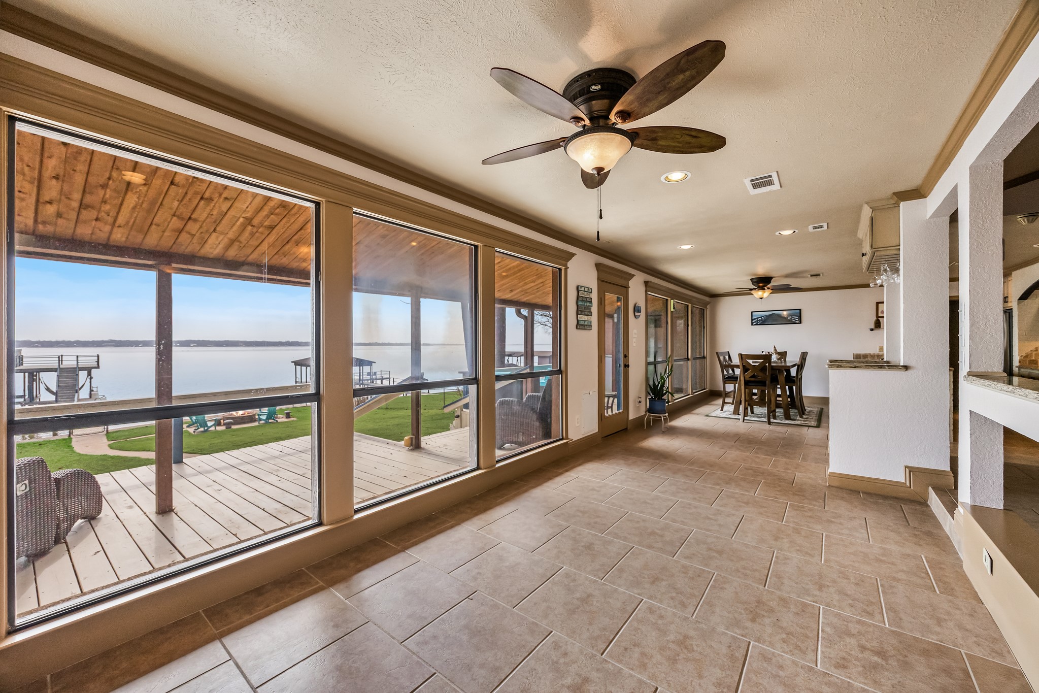 Property photo 03 of 18409 Shore Drive, Kemp, TX 75143 | MLS #21158250
