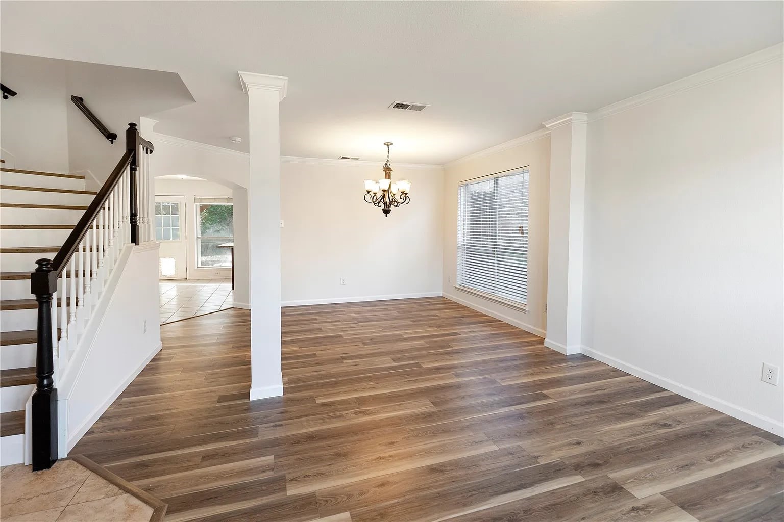 813 Silverbrook Drive, Saginaw, TX, 76179