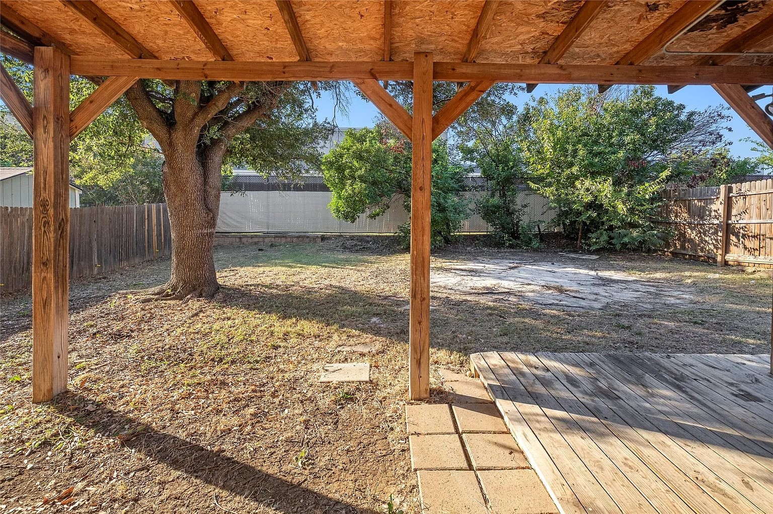 813 Silverbrook Drive, Saginaw, TX, 76179