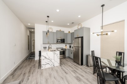 Property photo 02 of 2216 Dyson Street, Dallas, TX 75215 | MLS #21159126