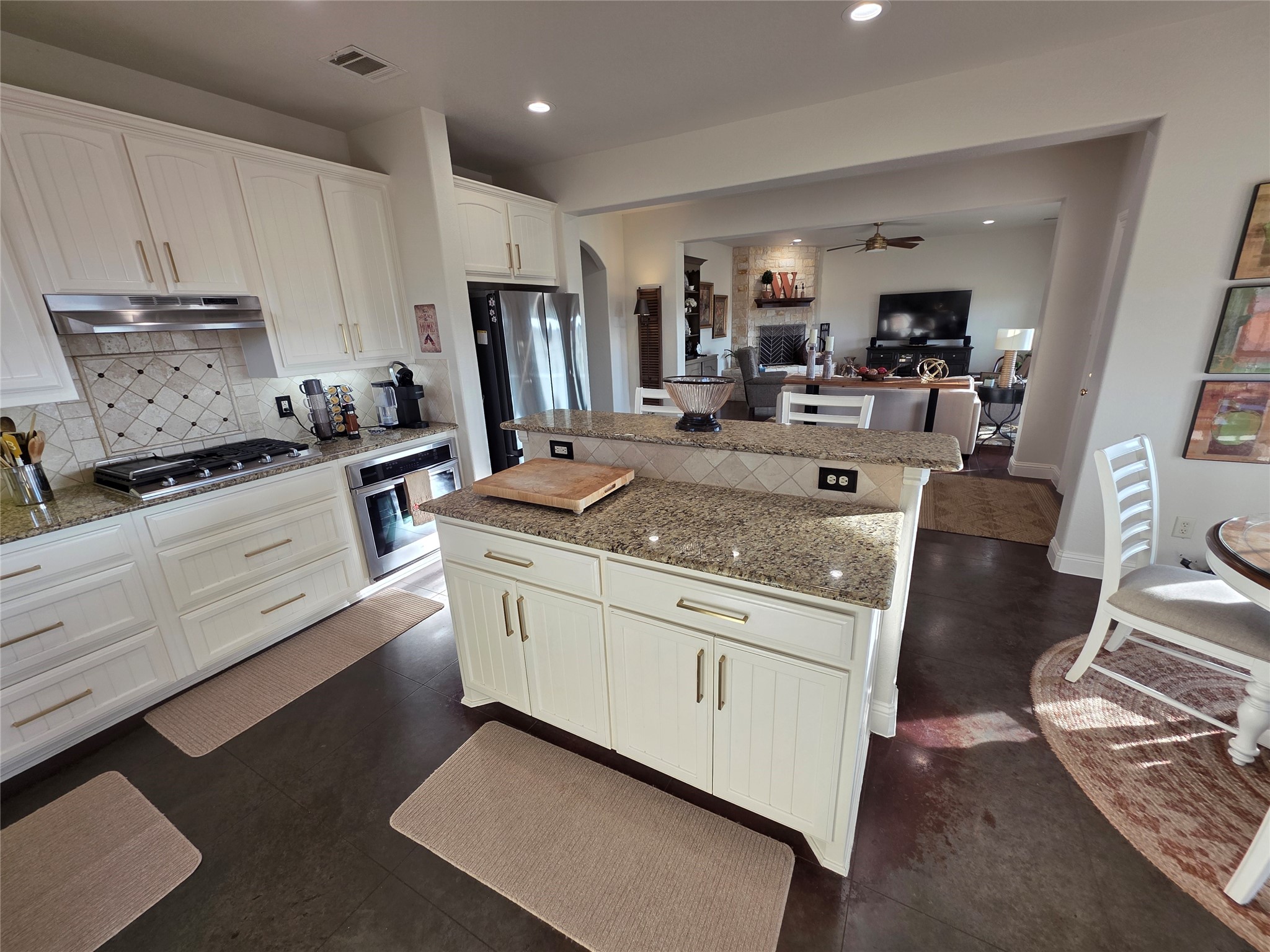 8928 County Road 1232, Godley, TX, 76044