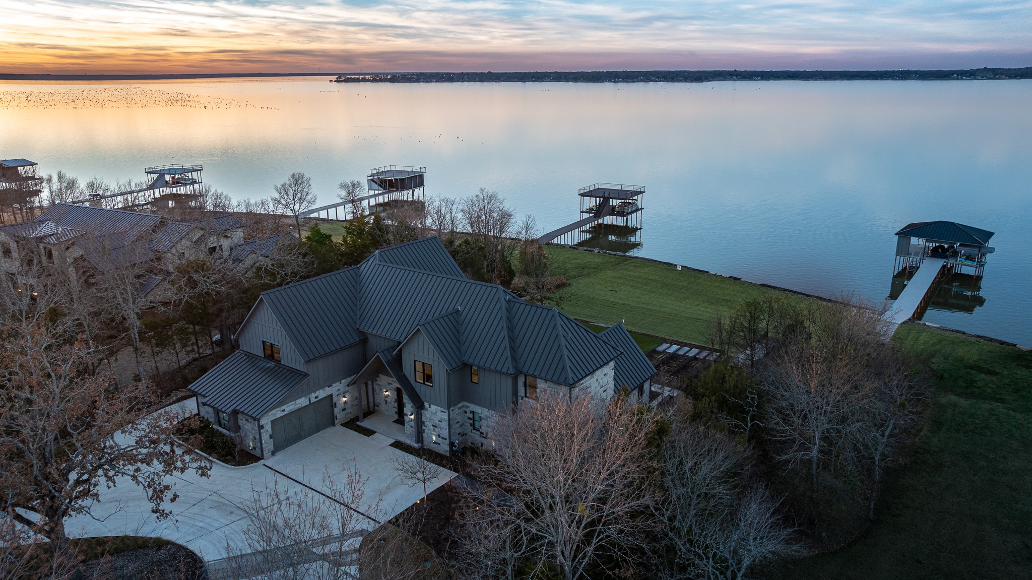 211 Deer Valley, Mabank, TX, 75147