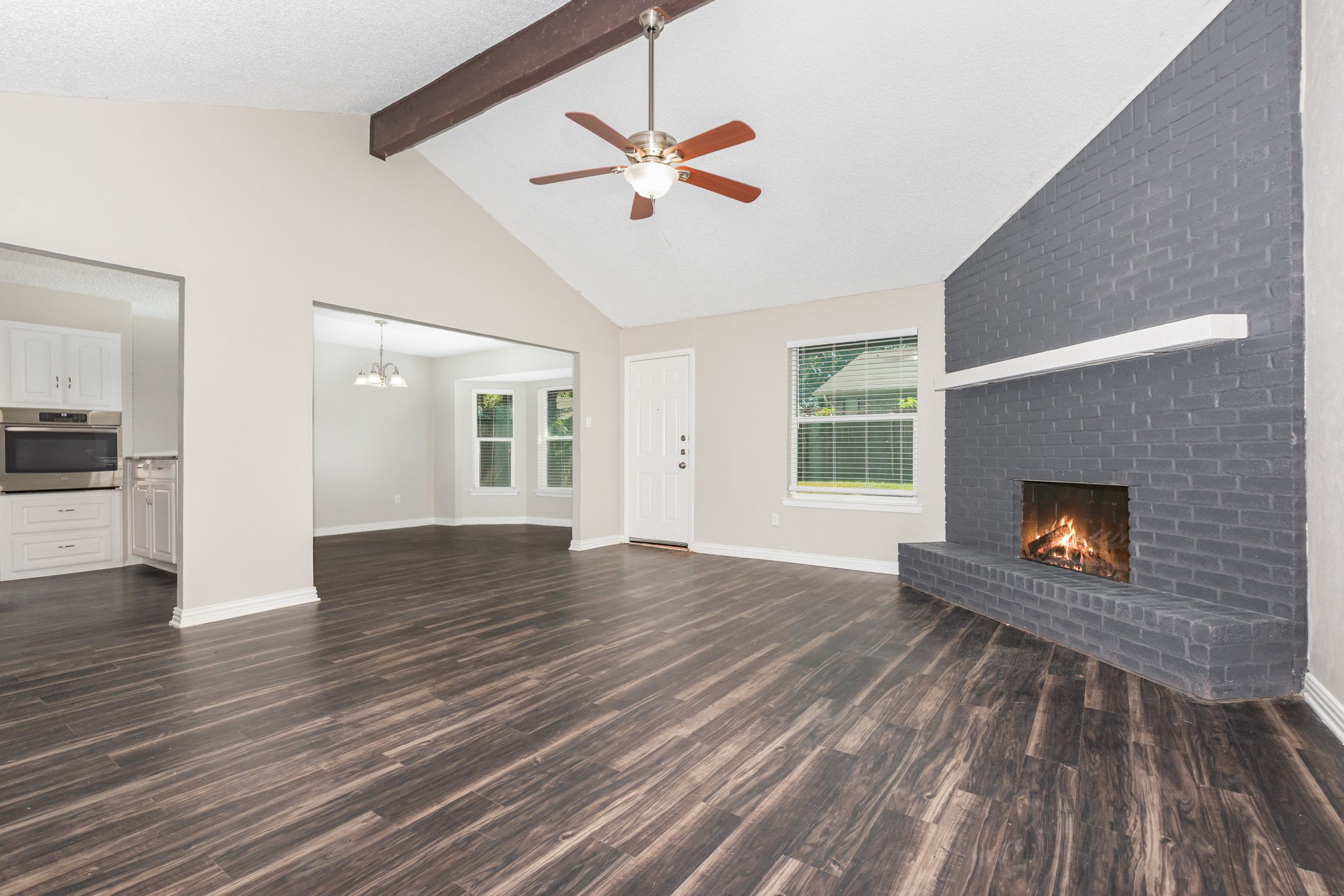 Property photo 03 of 6908 Briardale Drive North Richland, Hills, TX 76182 | MLS #21159818