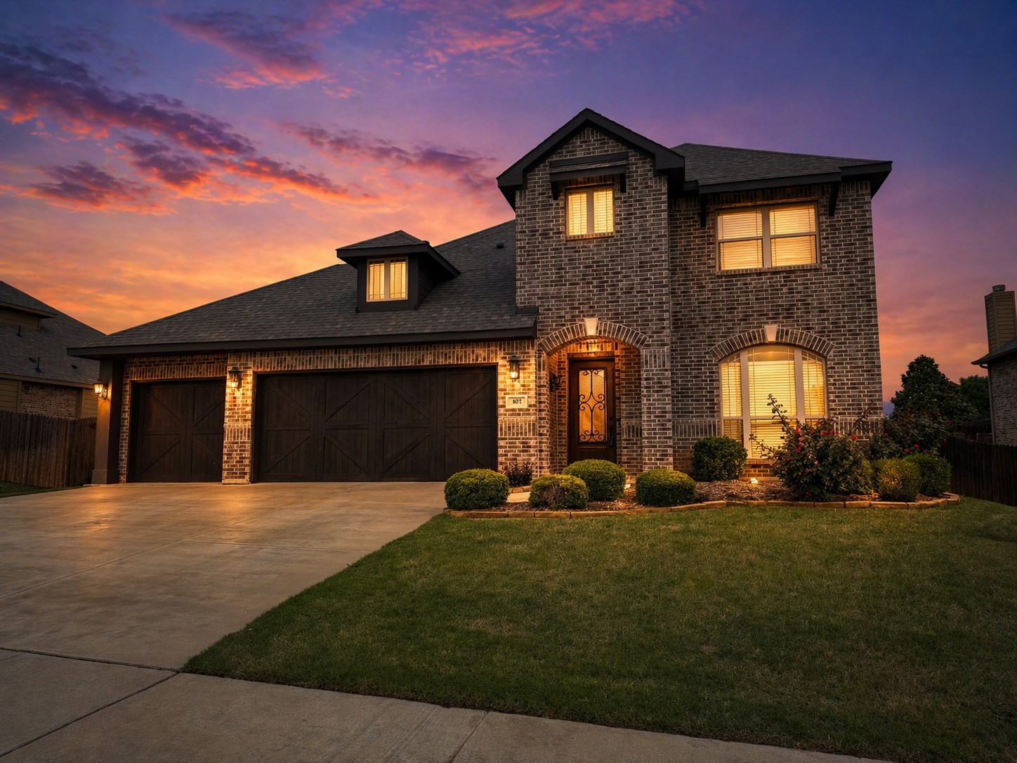 Property photo 01 of 807 Imperial Way, Mansfield, TX 76063 | MLS #21160557