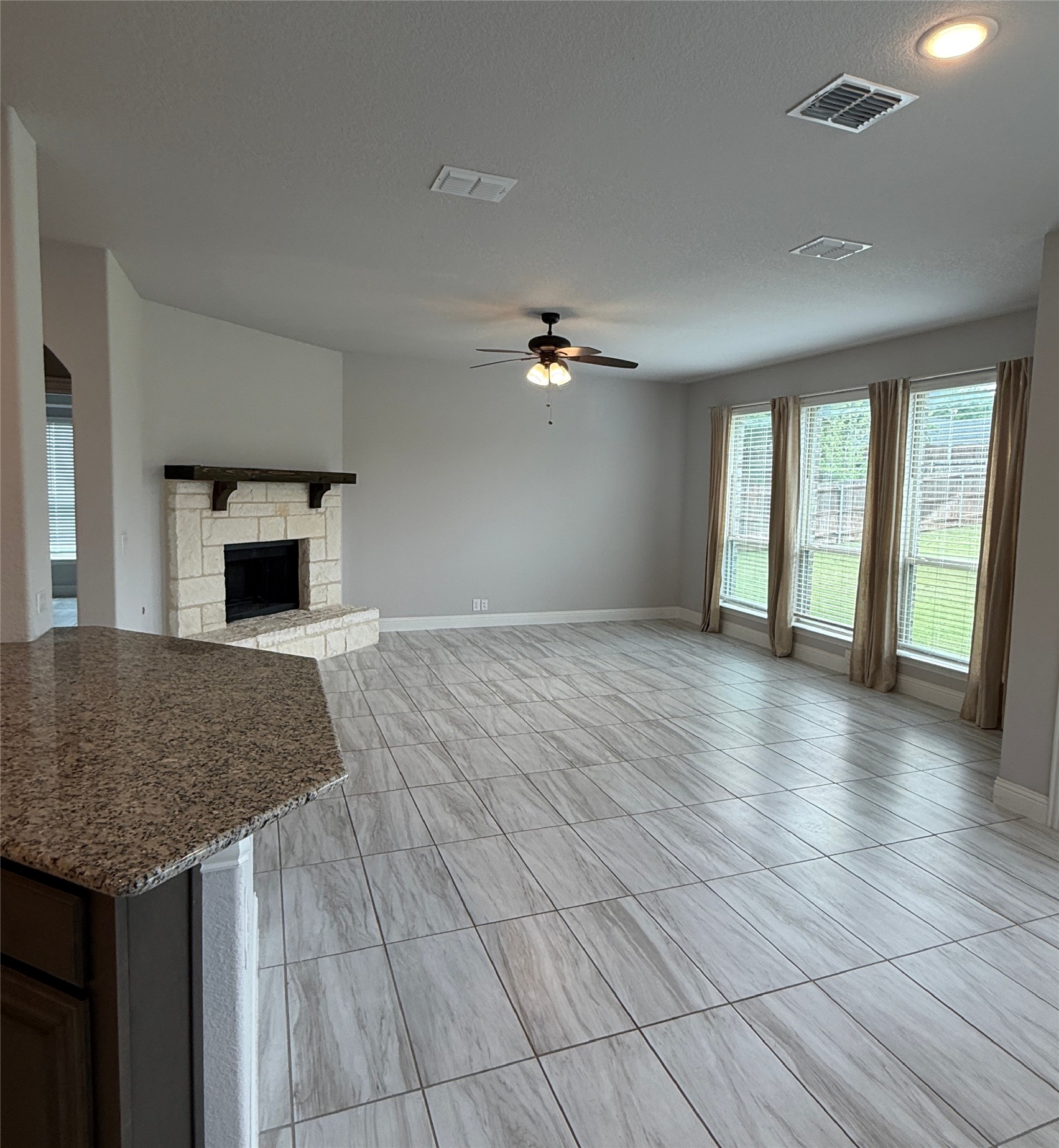 807 Imperial Way, Mansfield, TX, 76063