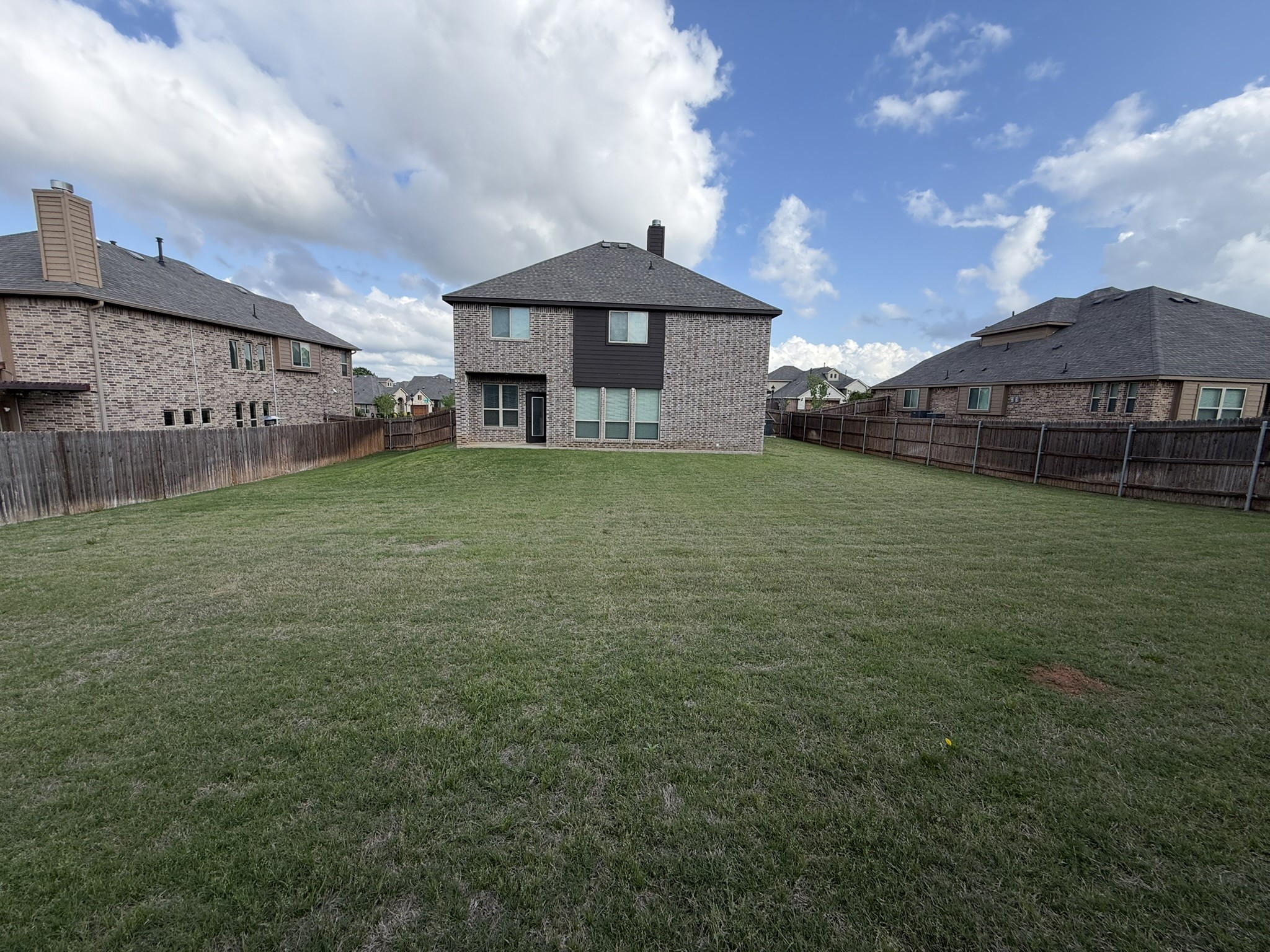 807 Imperial Way, Mansfield, TX, 76063