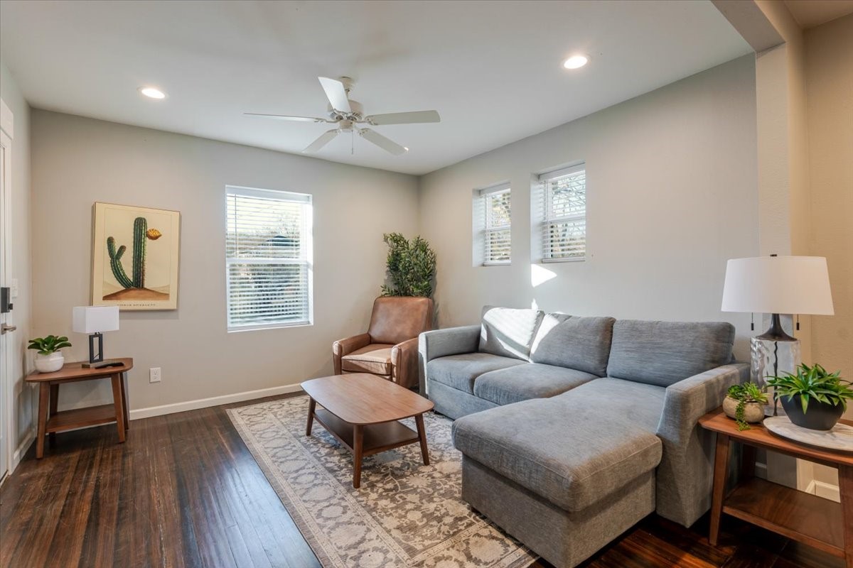 Property photo 04 of 1302 NW 3rd Avenue Mineral, Wells, TX 76067 | MLS #21160950