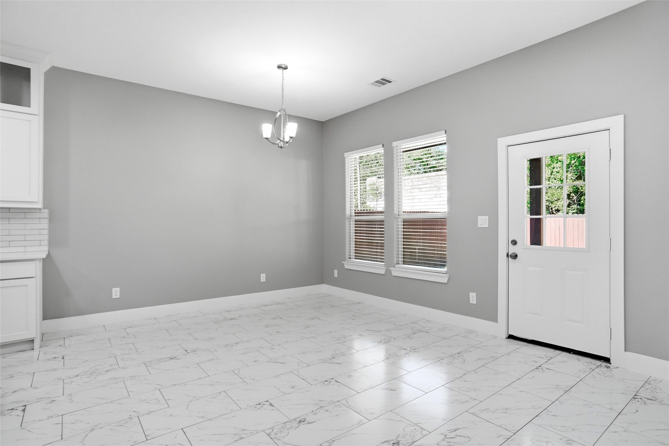 504 Paradise Street, Fort Worth, TX, 76111