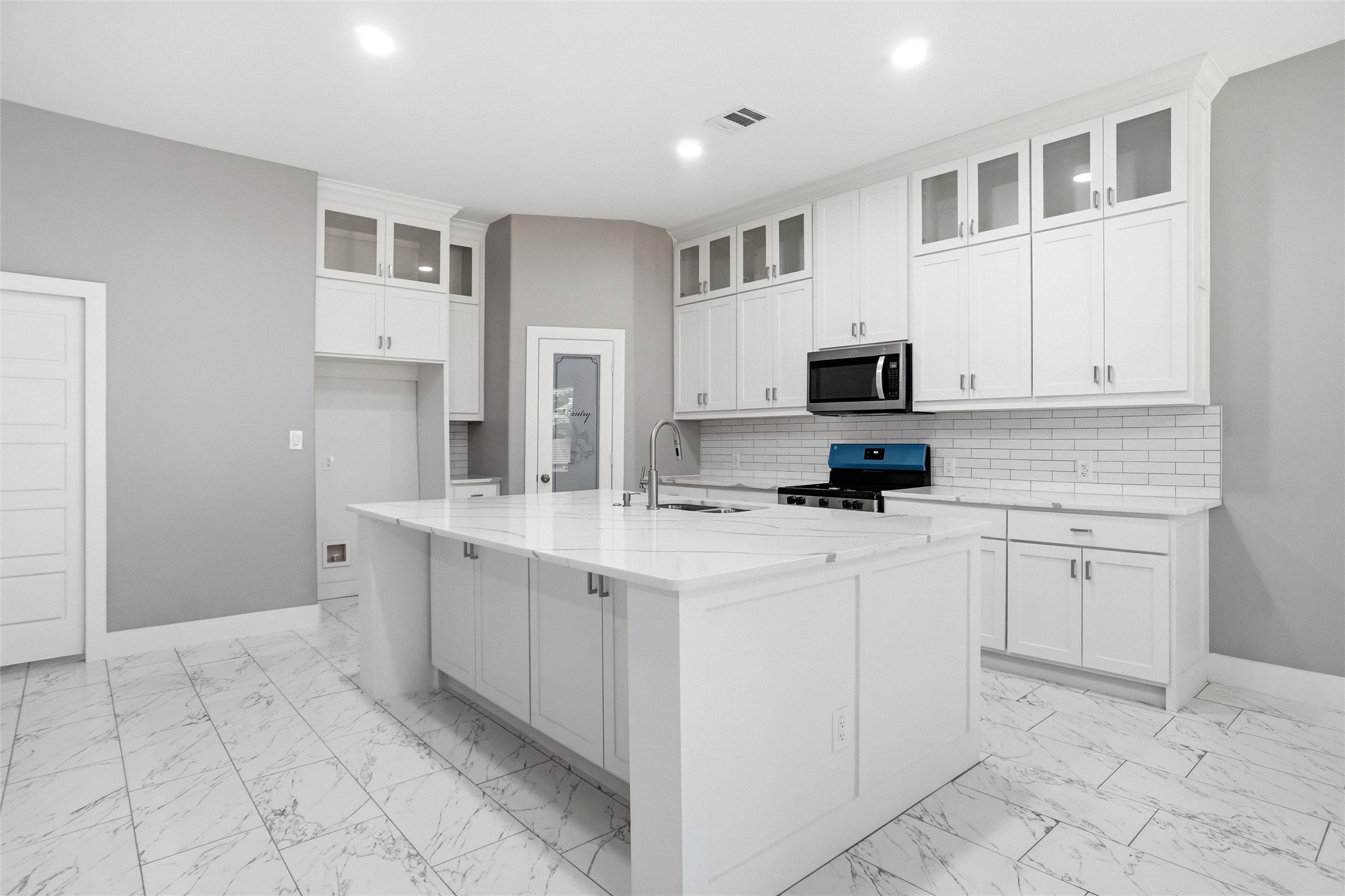 504 Paradise Street, Fort Worth, TX, 76111