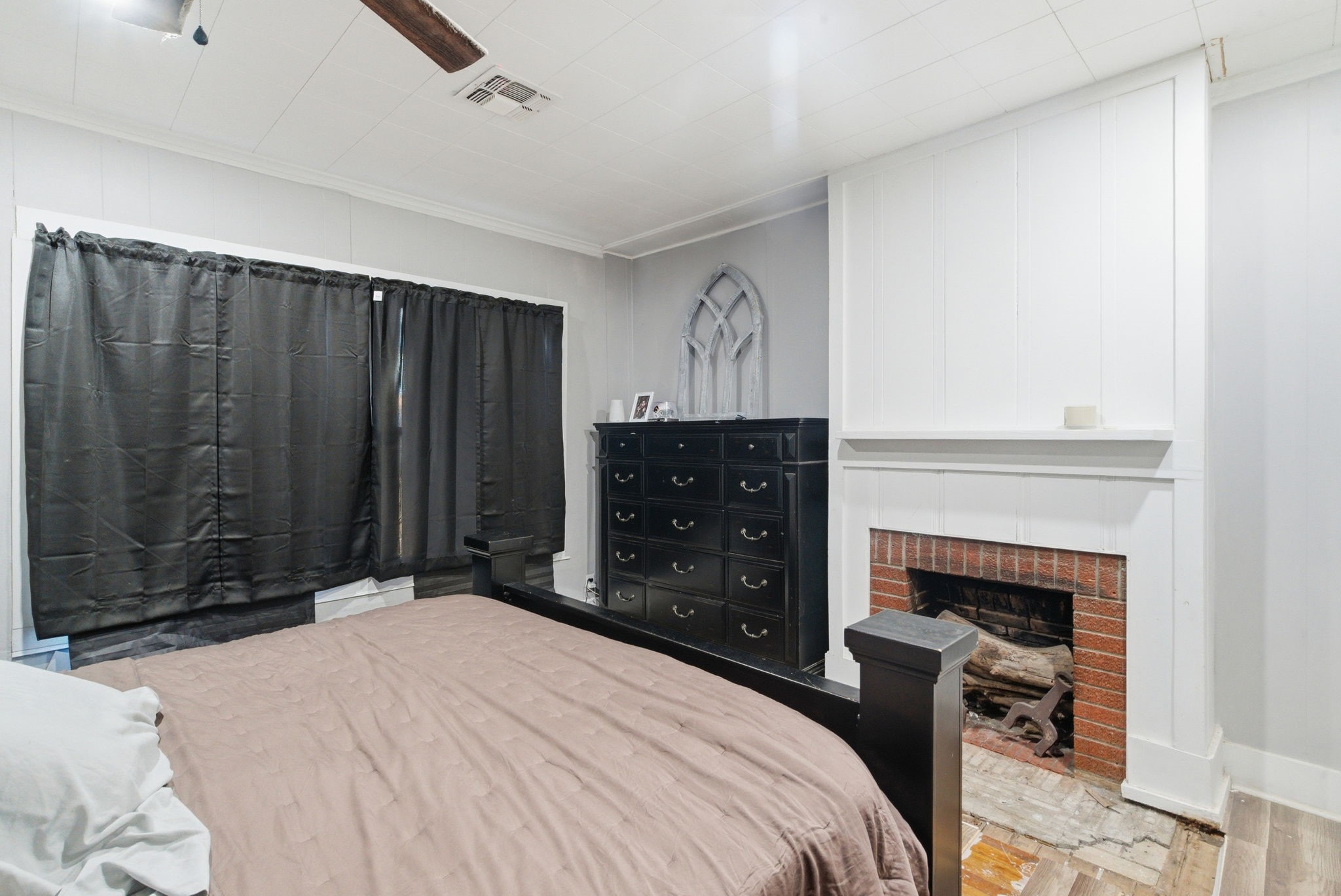 1317 4th Street, Graham, TX, 76450