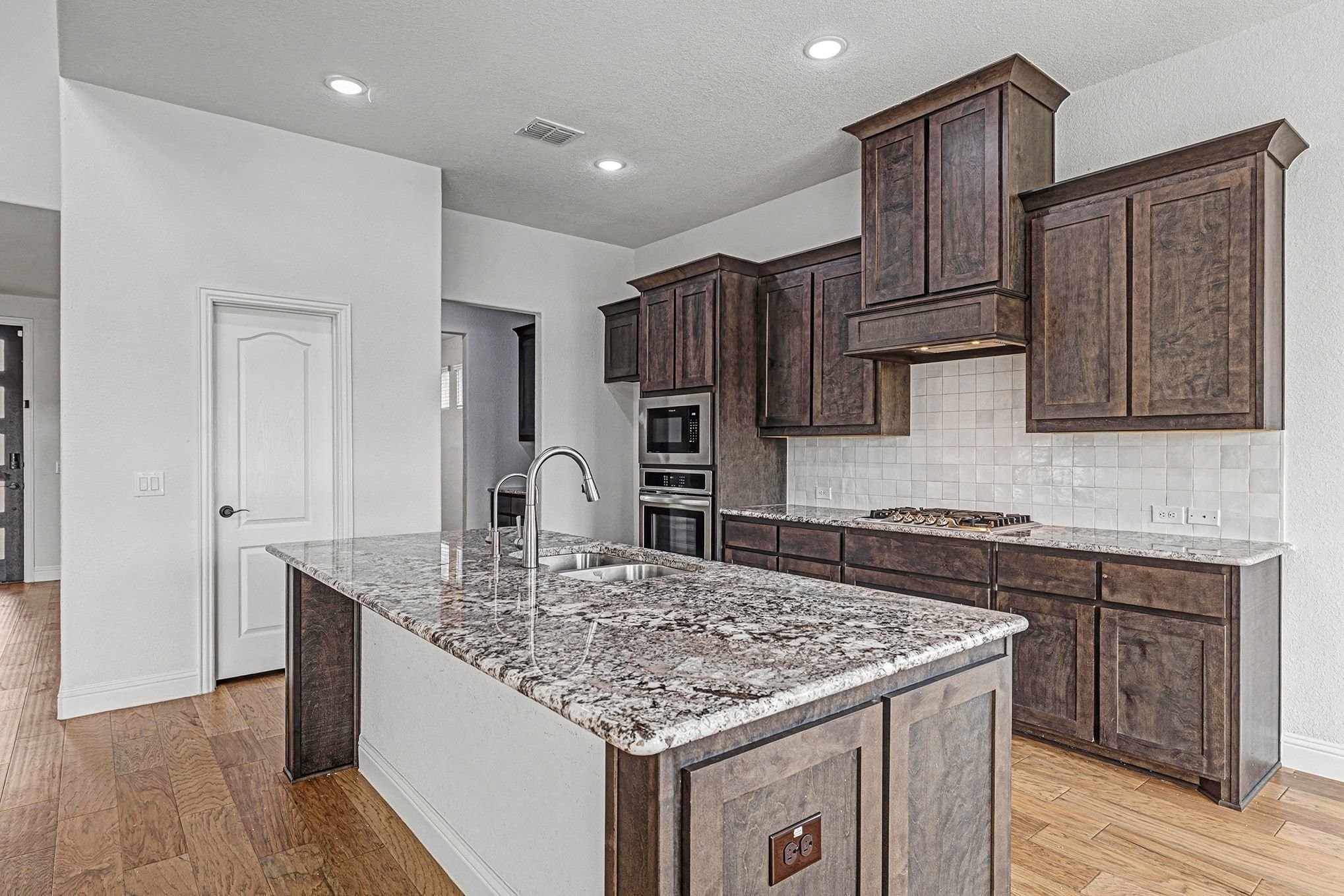 1080 Canuela Way, Justin, TX, 76247