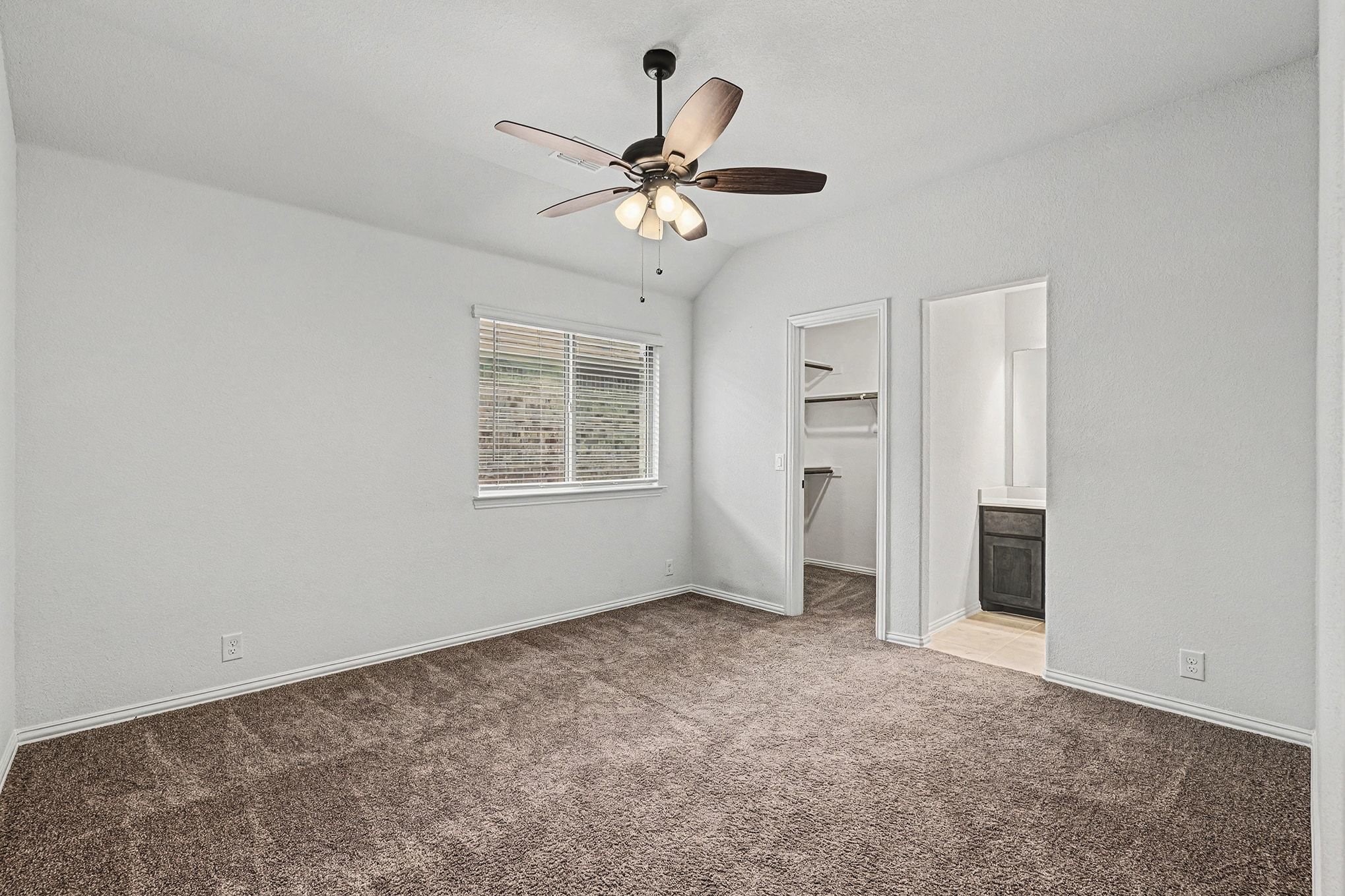 1080 Canuela Way, Justin, TX, 76247