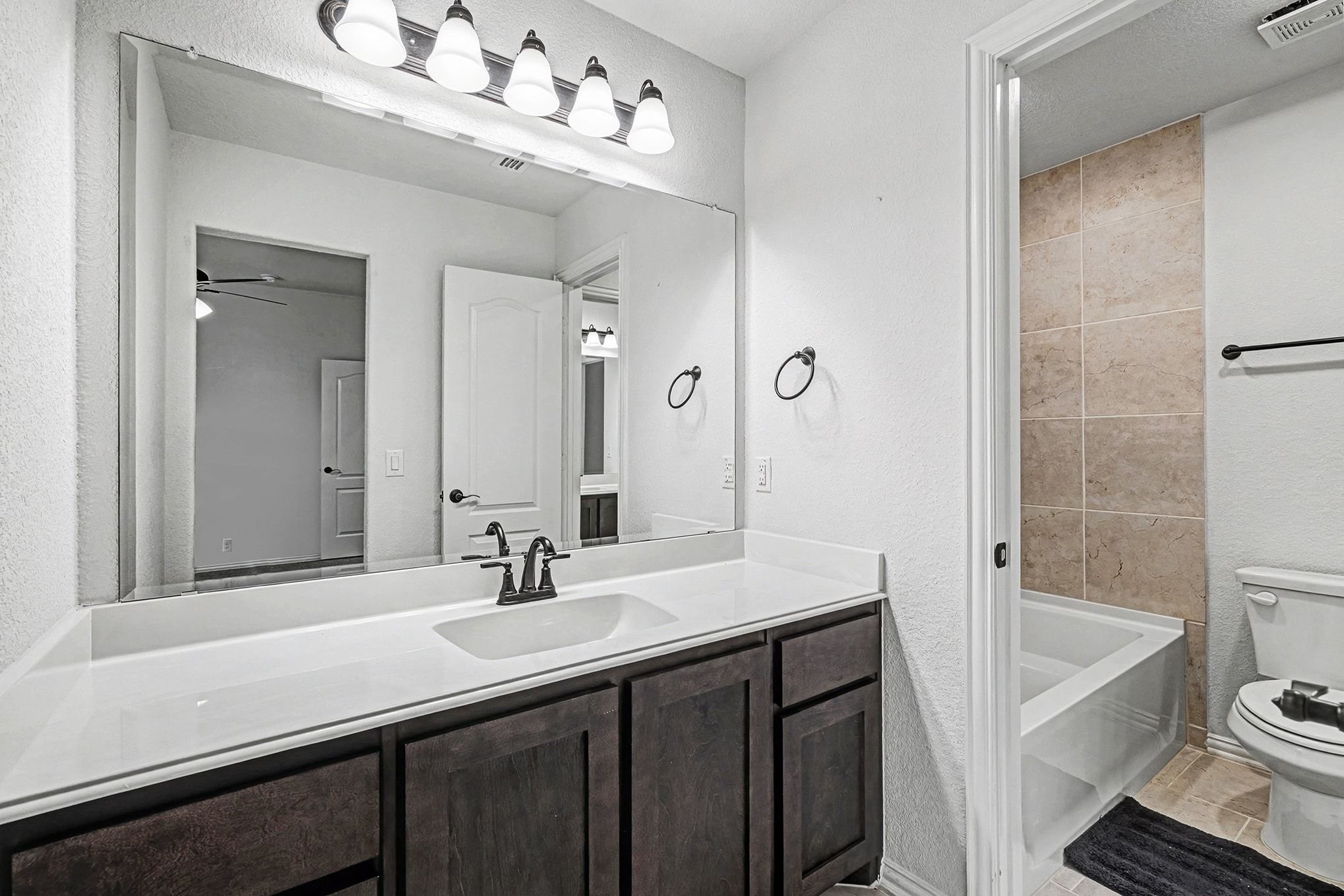 1080 Canuela Way, Justin, TX, 76247