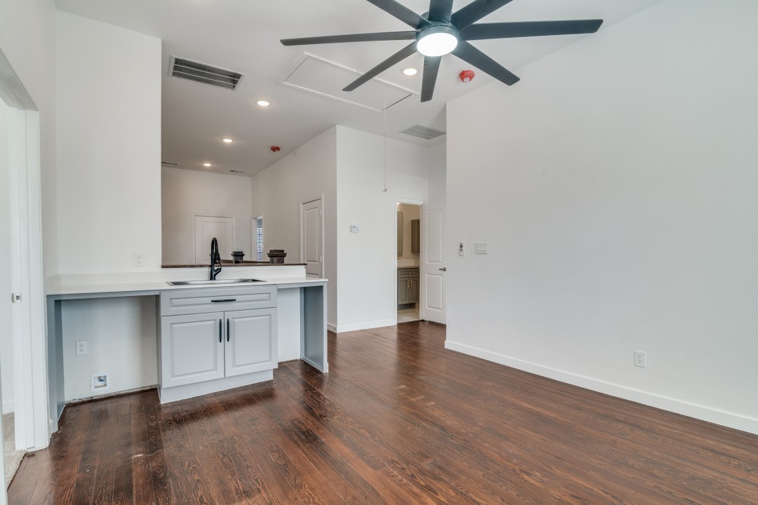 610 Tyler Street, Ennis, TX, 75119