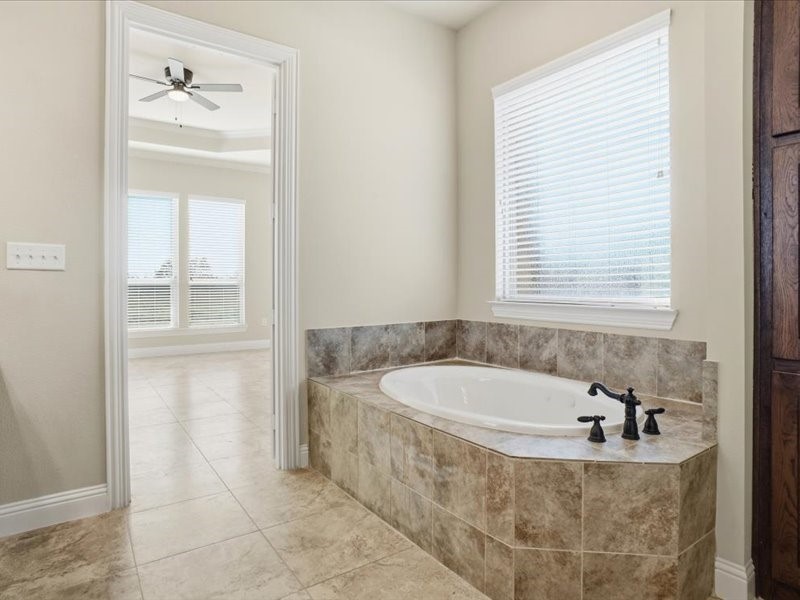 4021 J E Woody Road, Springtown, TX, 76082